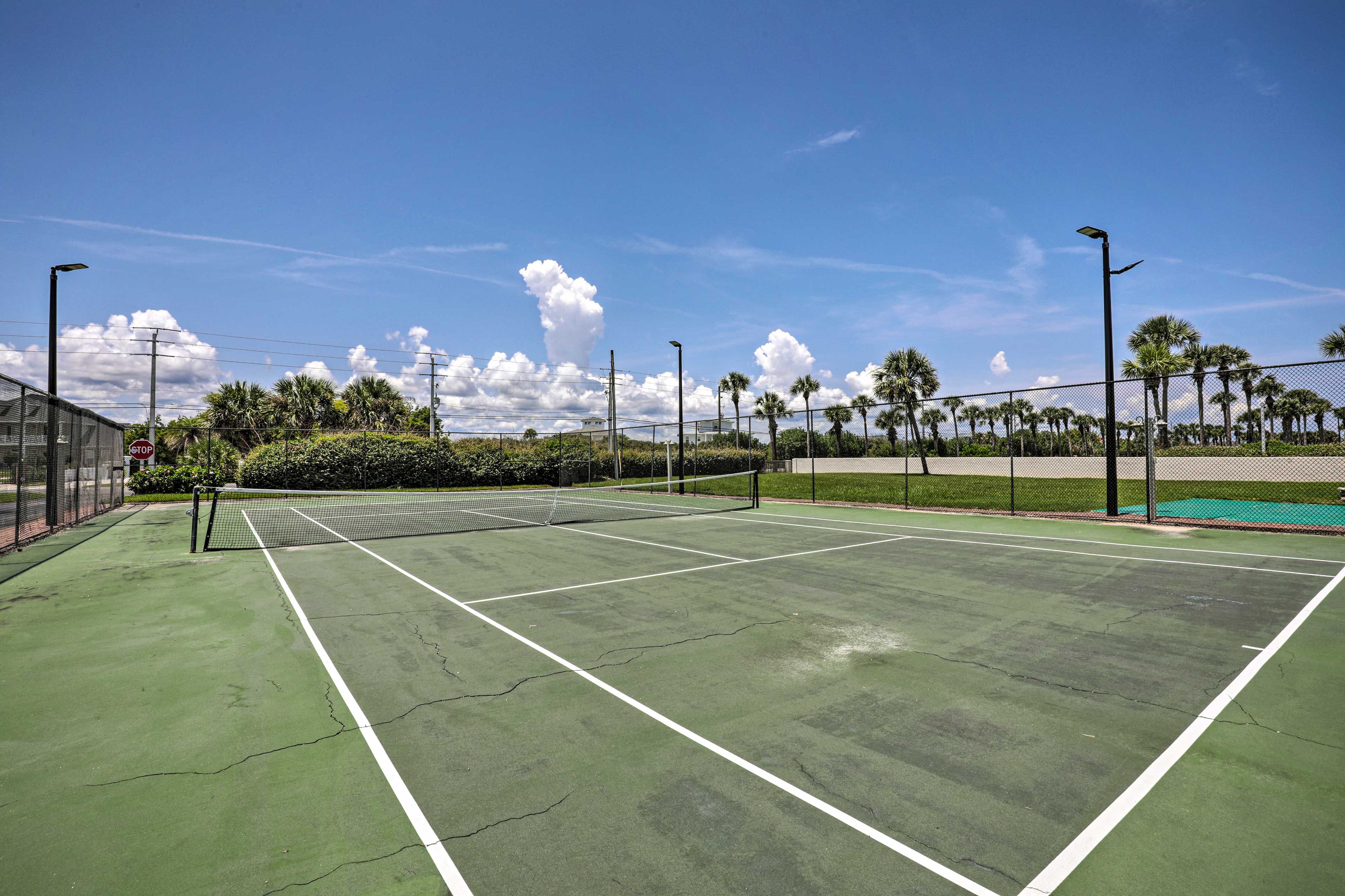 Tennis Courts | Community Amenities