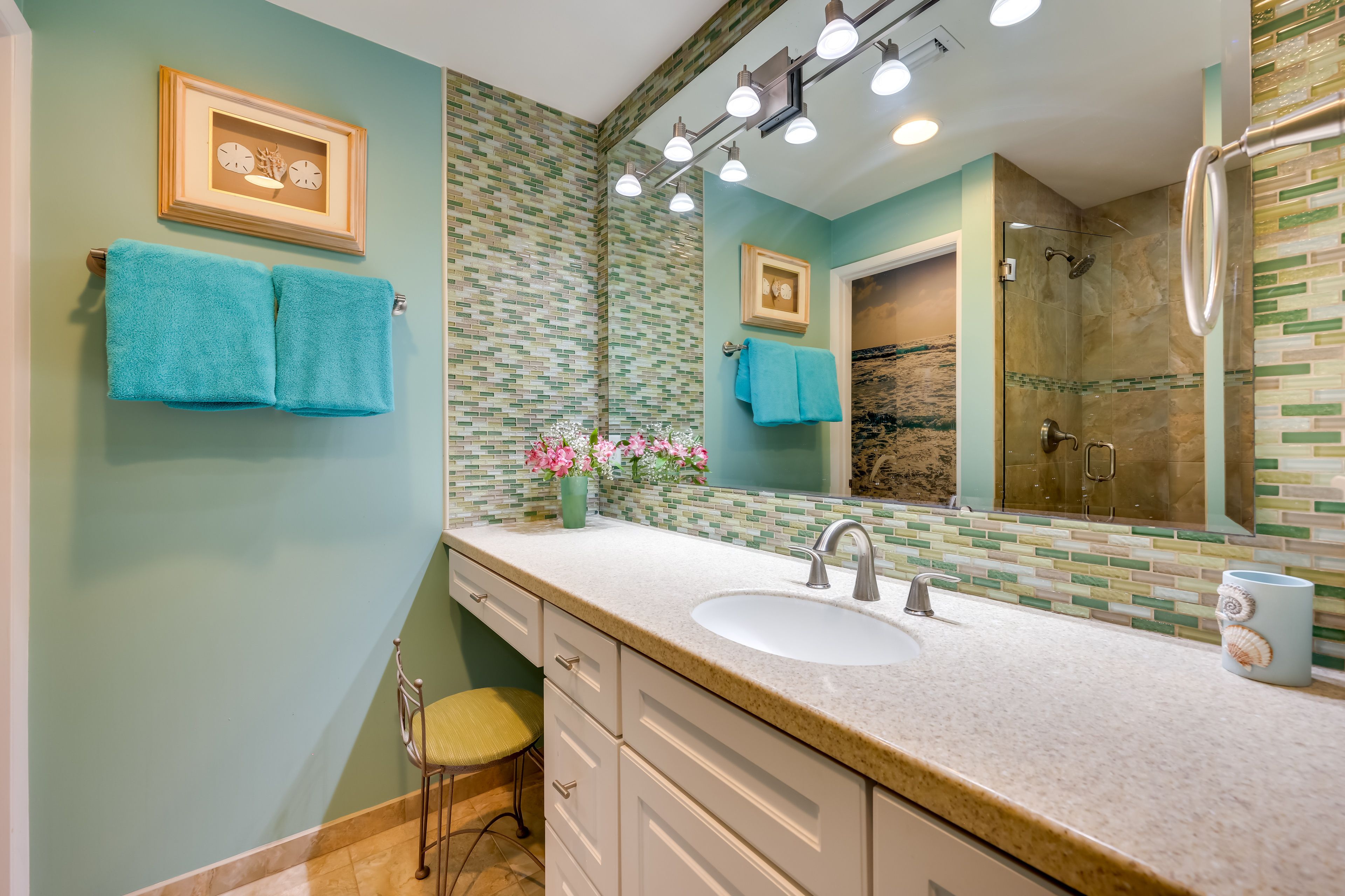 En-Suite Bathroom | Towels Provided | Complimentary Toiletries