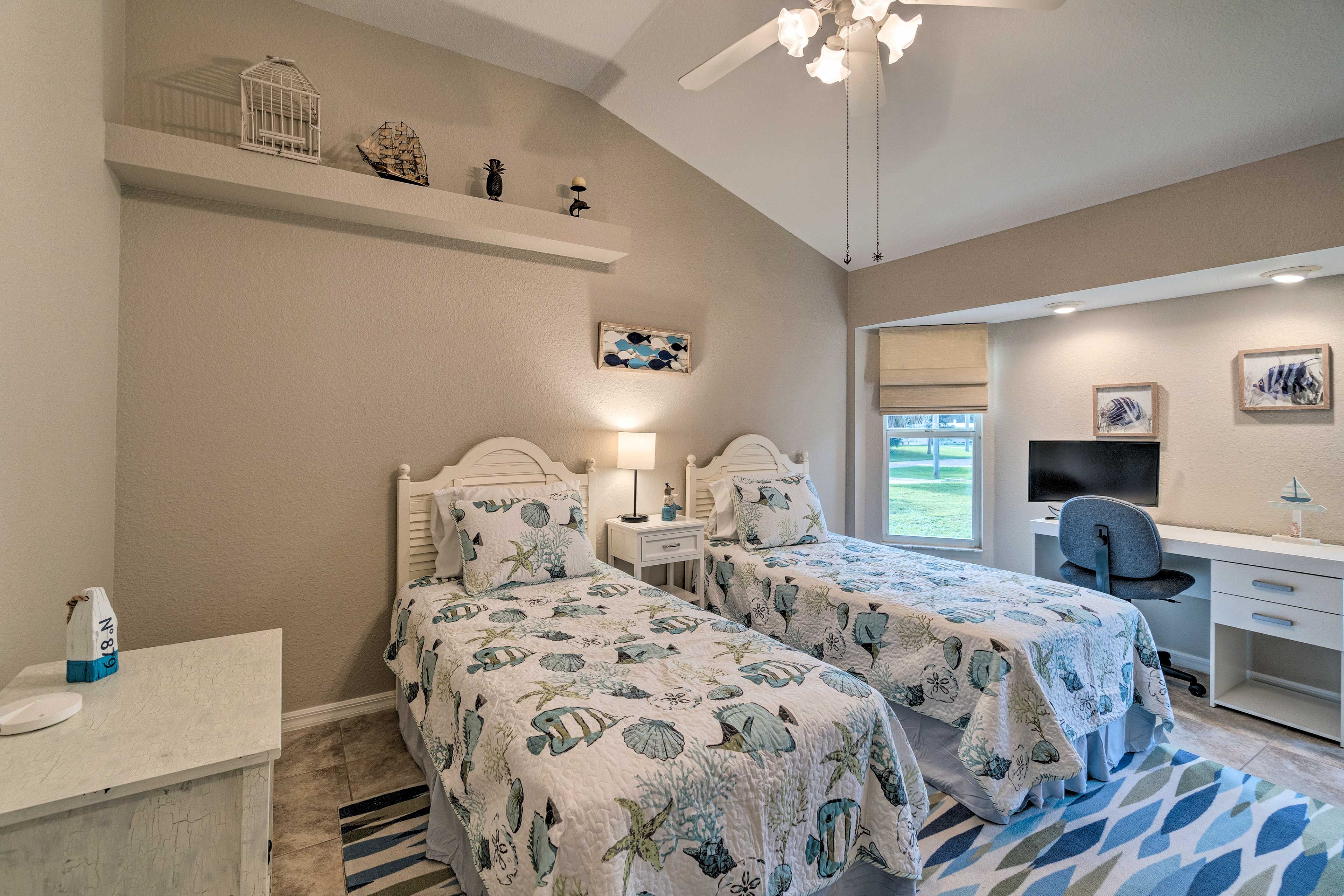 Bedroom 2 | 2 Twin Beds