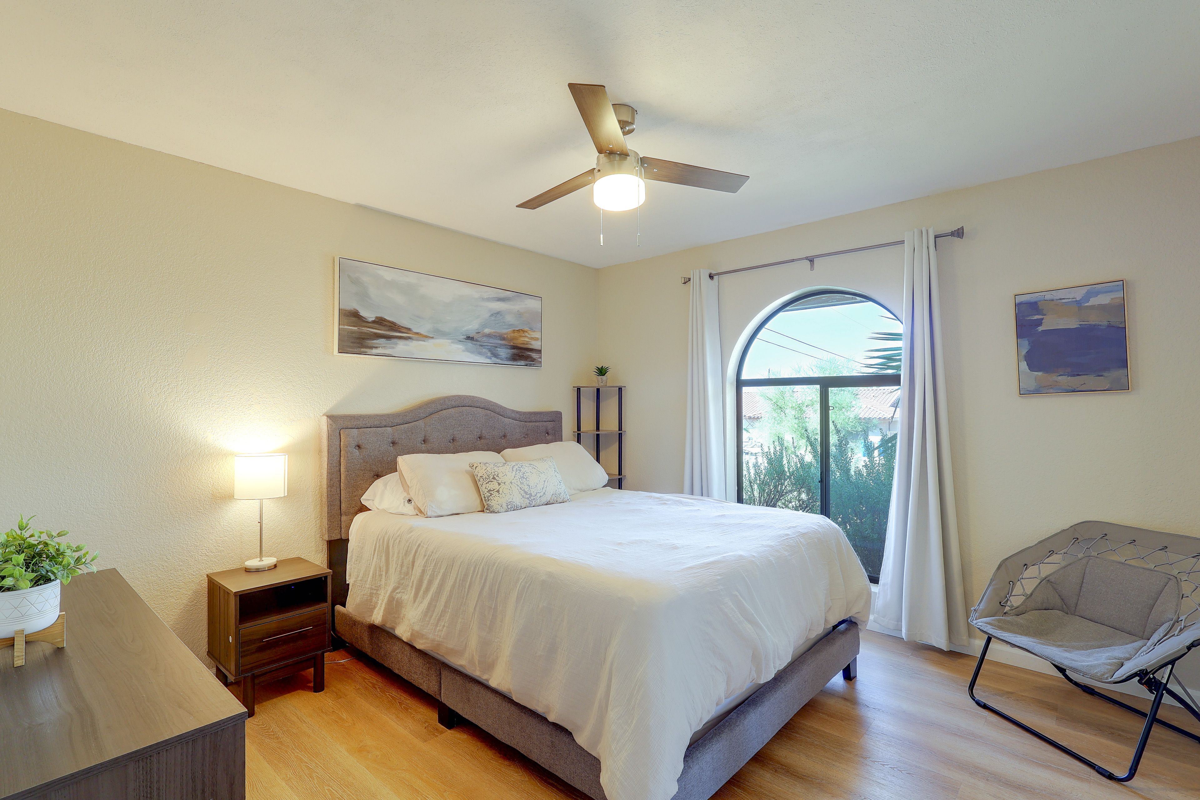 Bedroom 2 | Queen Bed