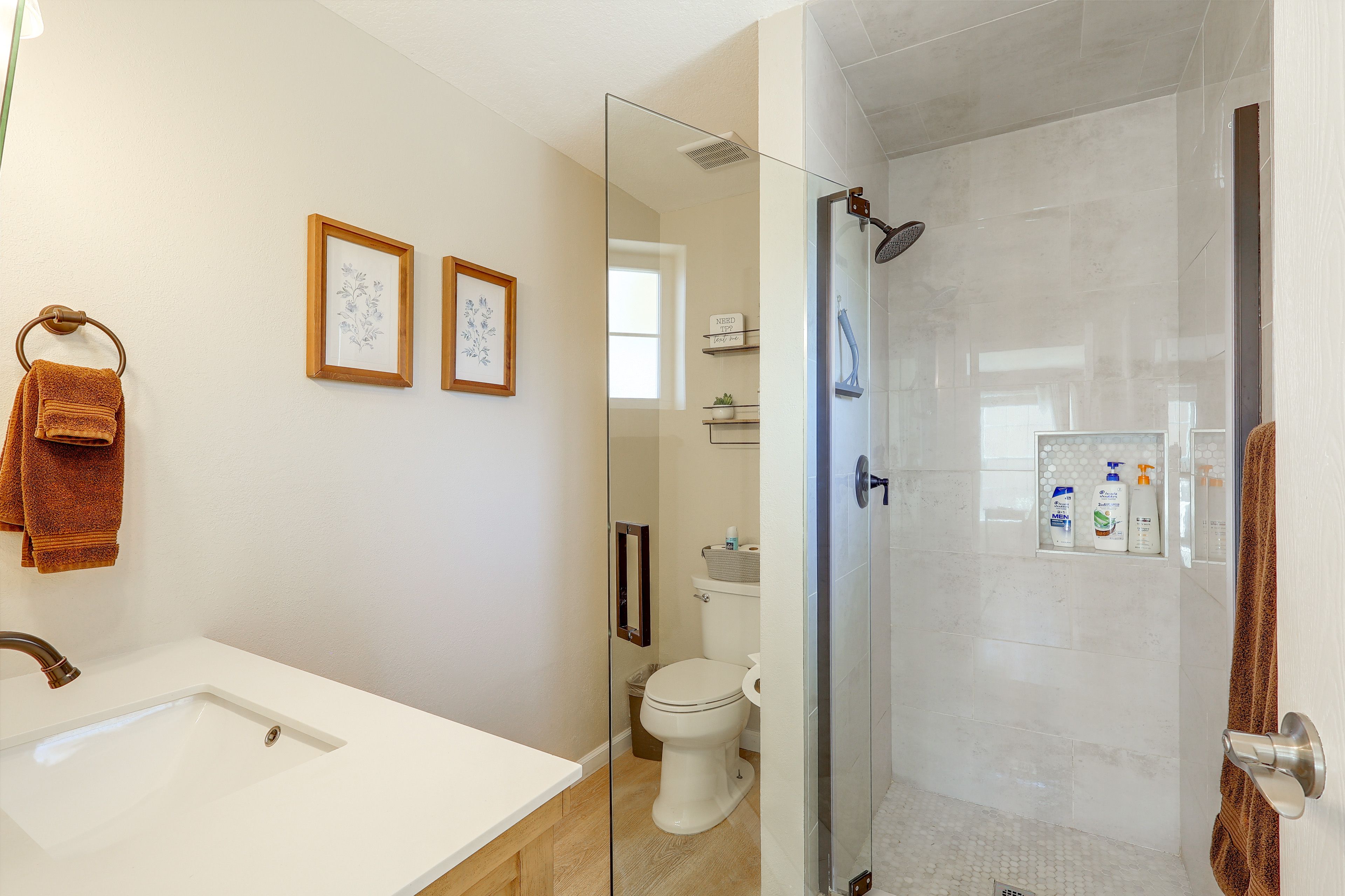 En-Suite Bathroom