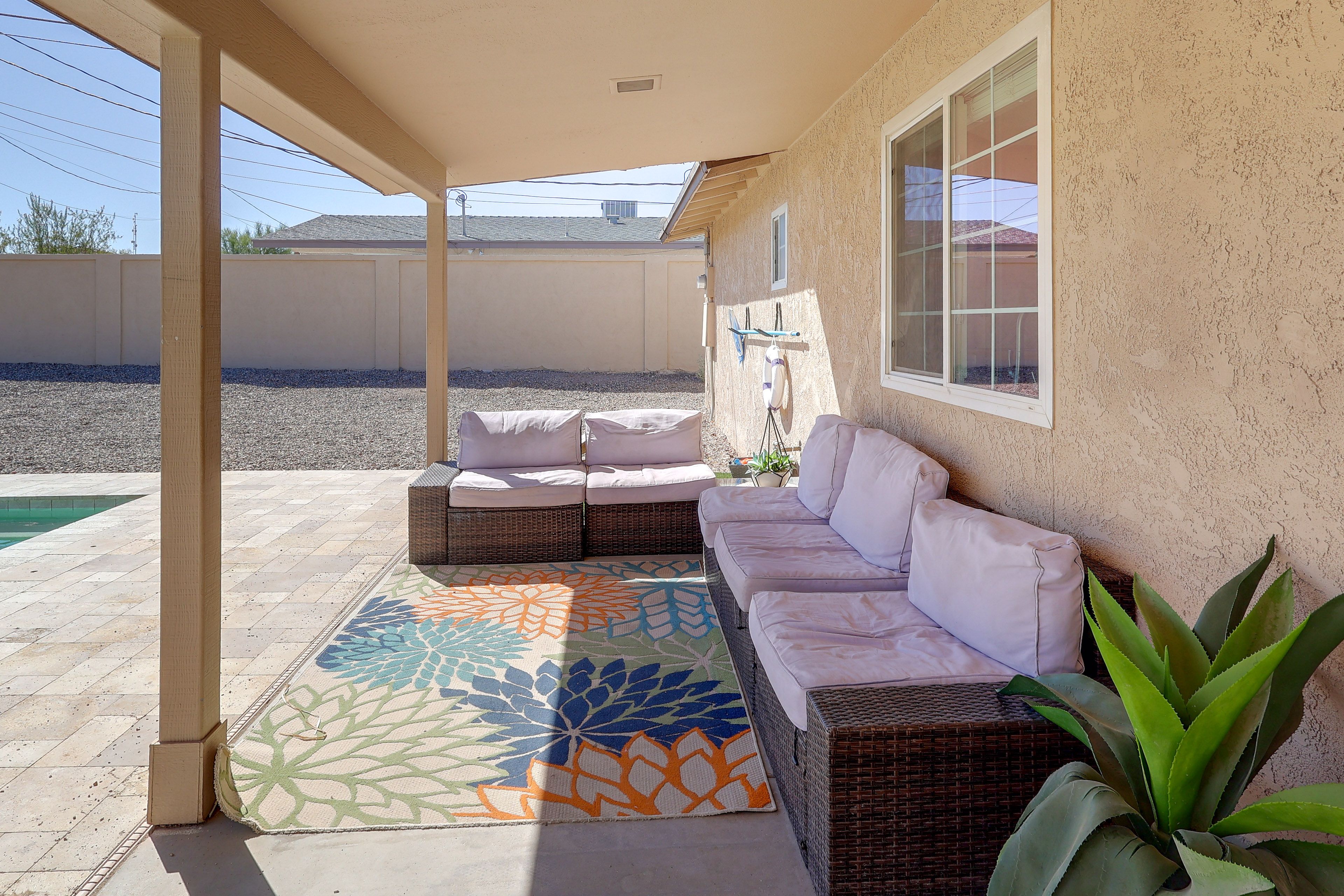 Covered Patio | Gas Grill