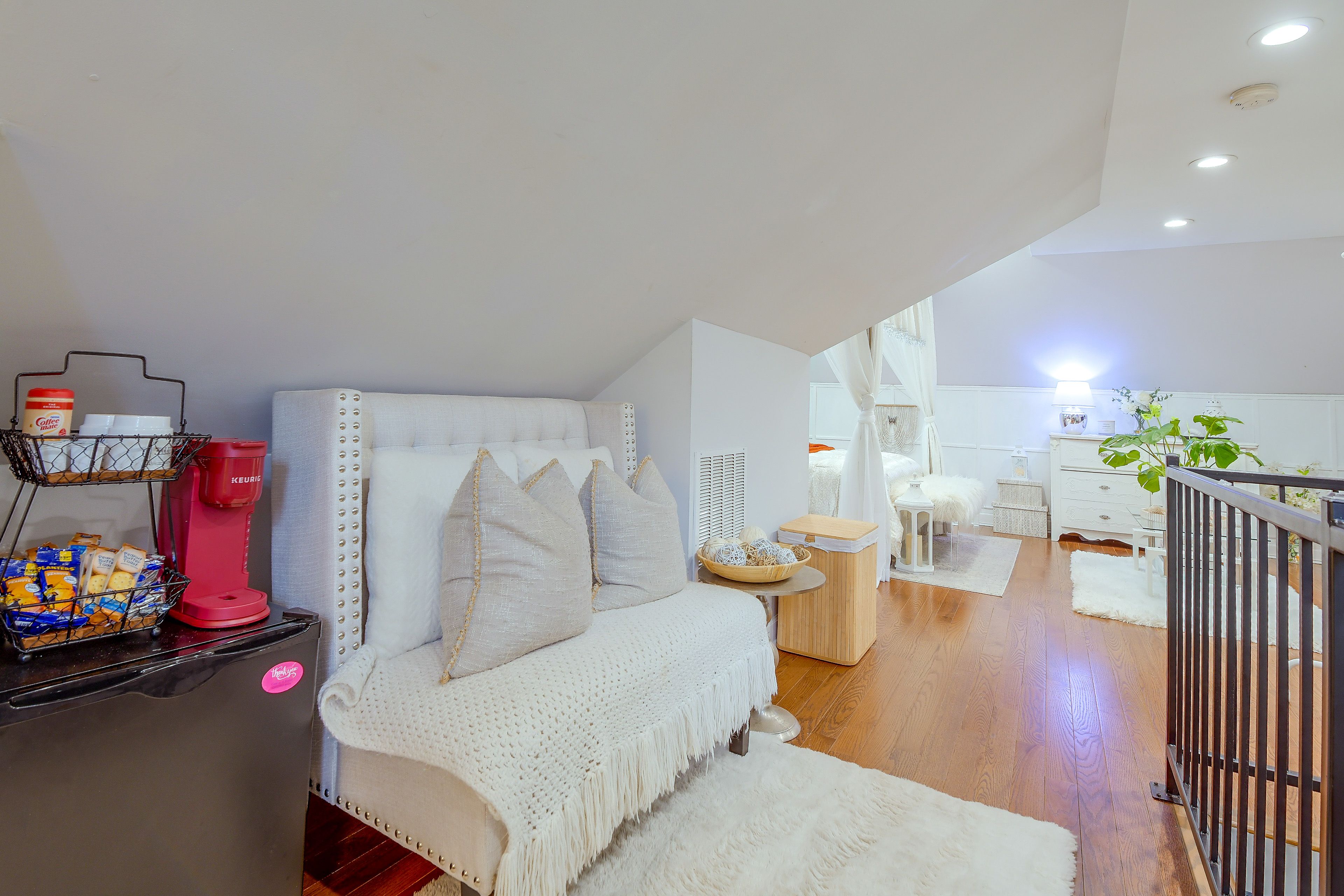 Bedroom 3 (Loft) | Queen Bed | En-Suite Bathroom