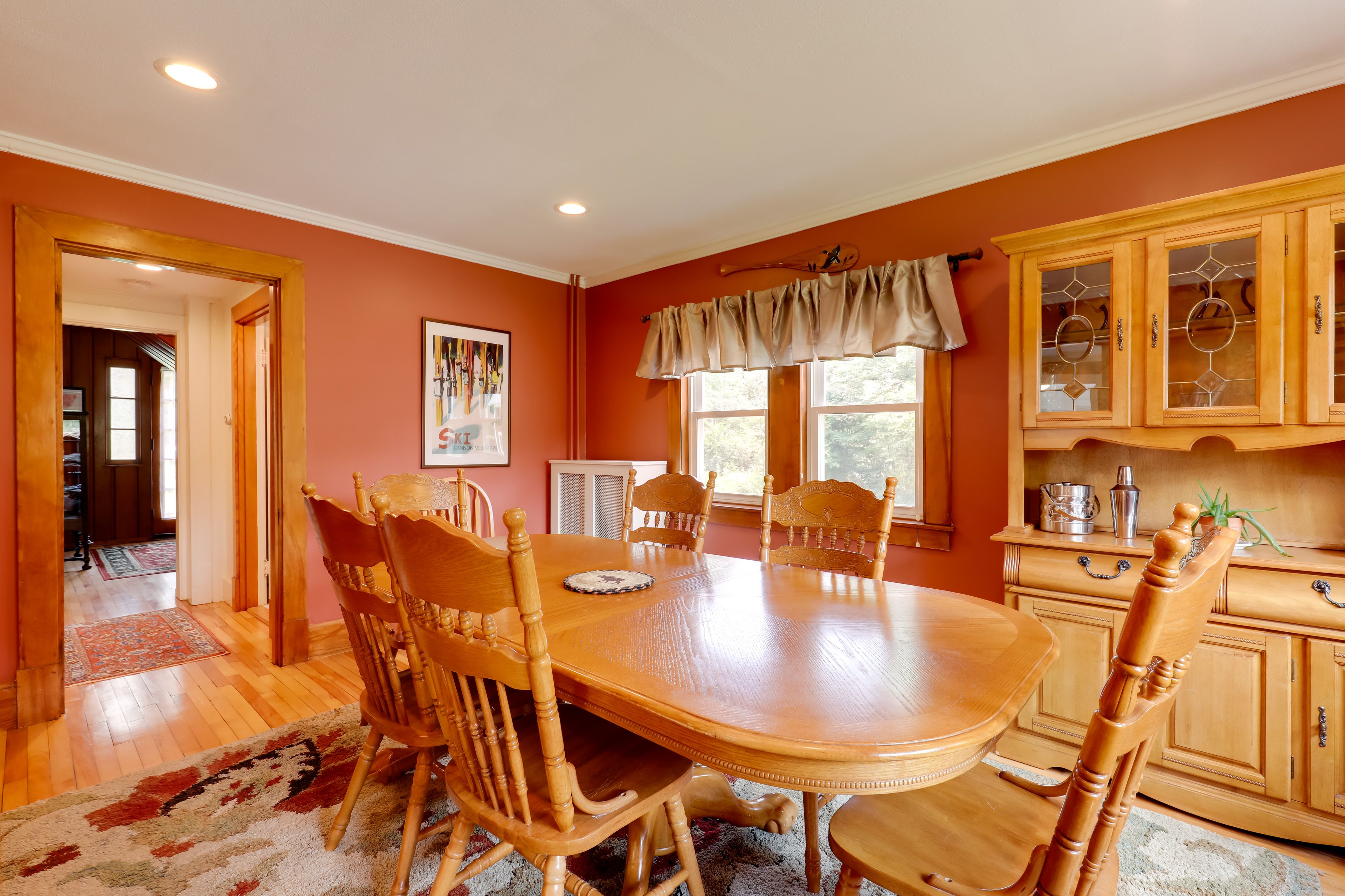 Dining Room | Dishware/Flatware Provided