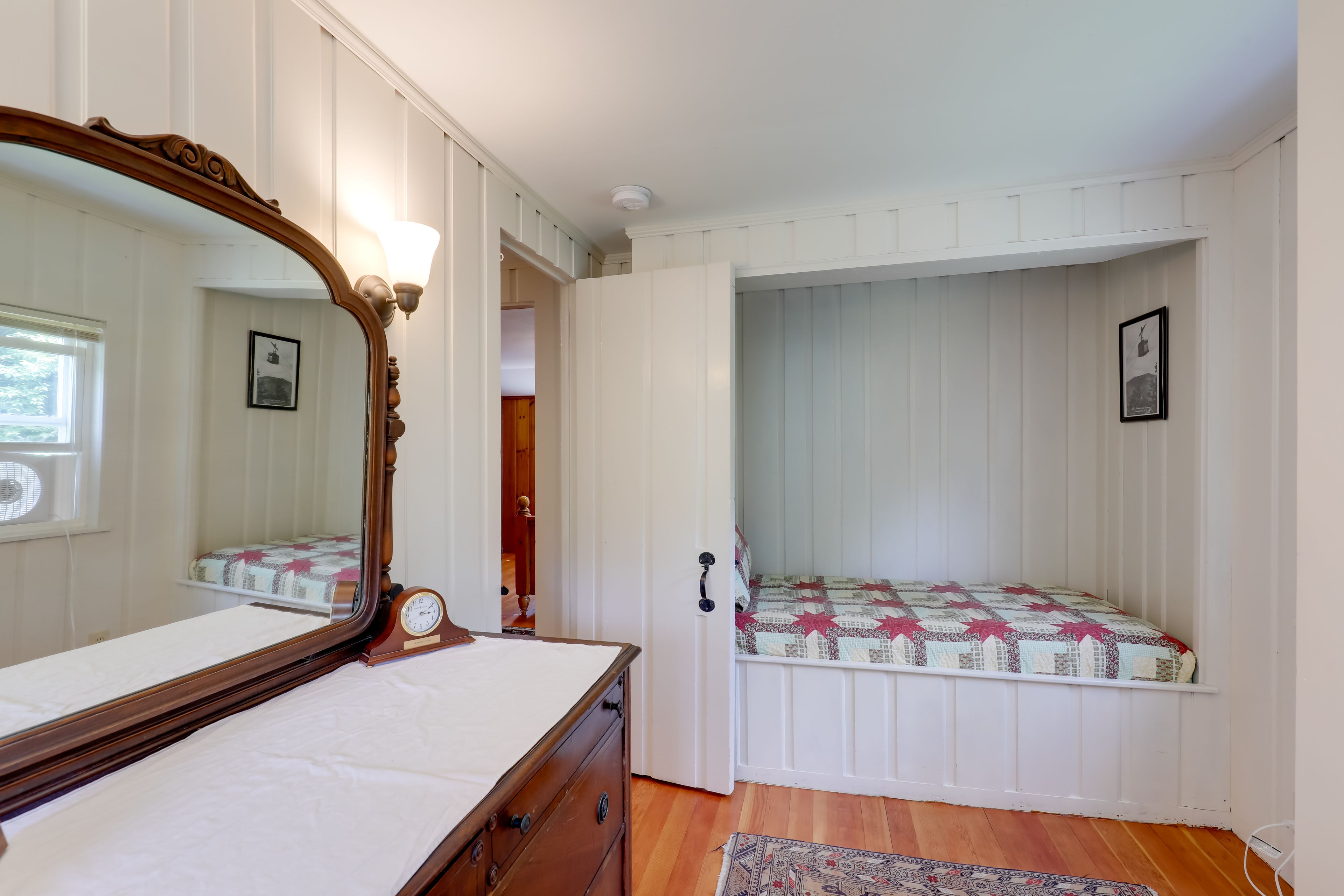 Bedroom 4 | Twin Bed | 2nd floor