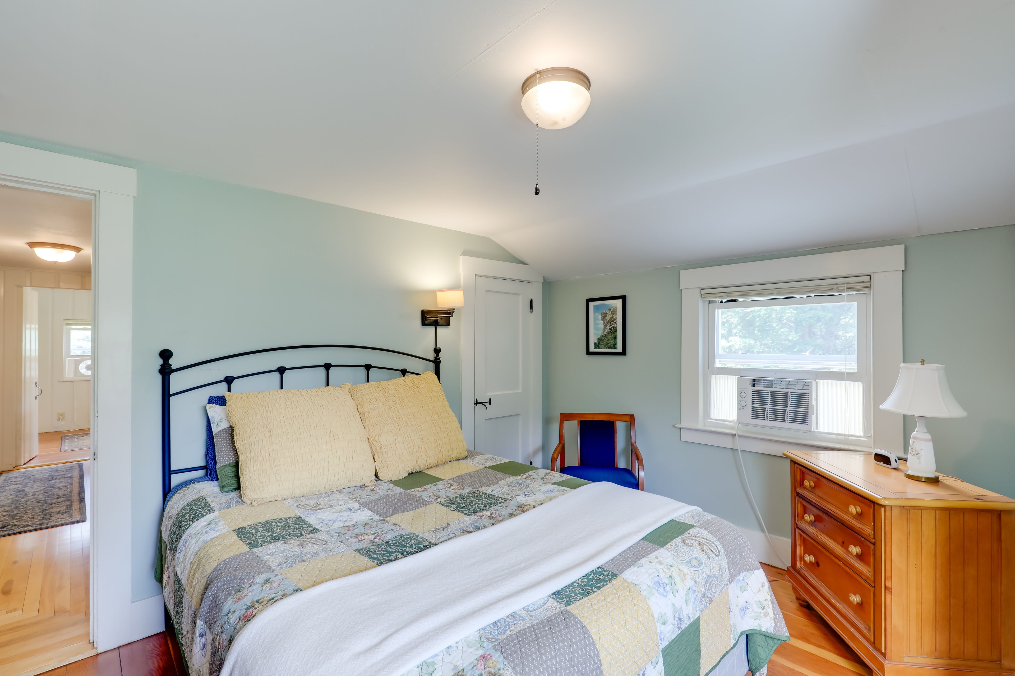 Bedroom 2 | Queen Bed | 2nd Floor