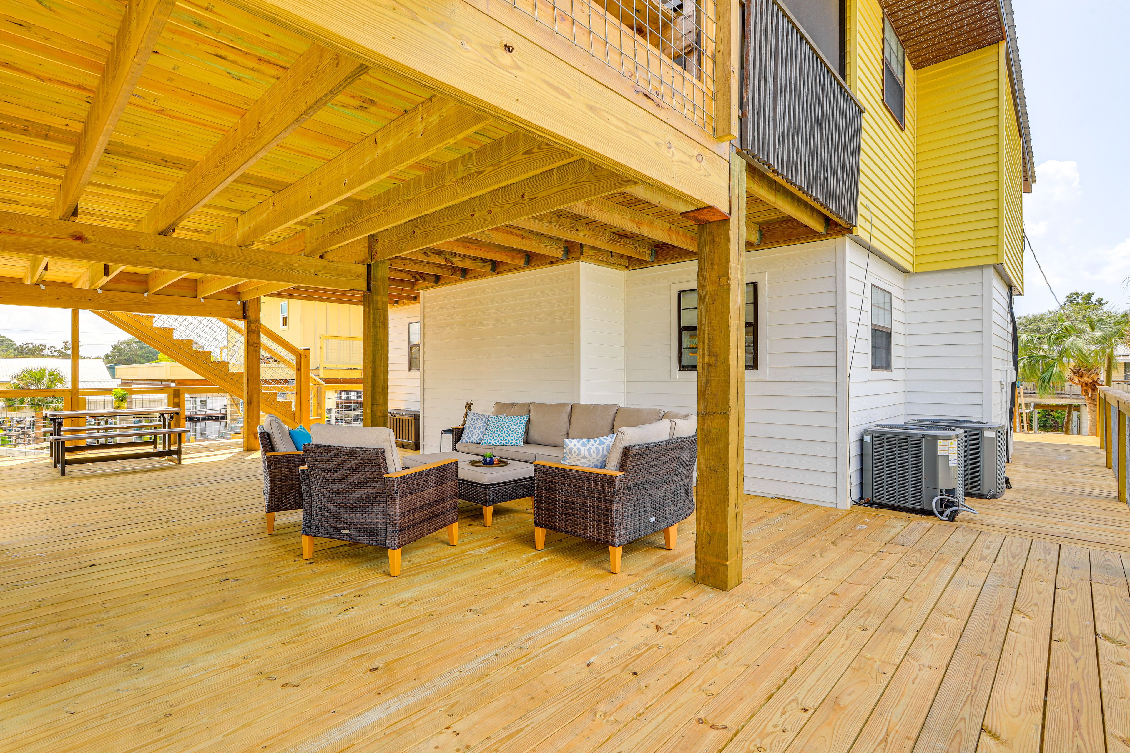 Lower Deck
