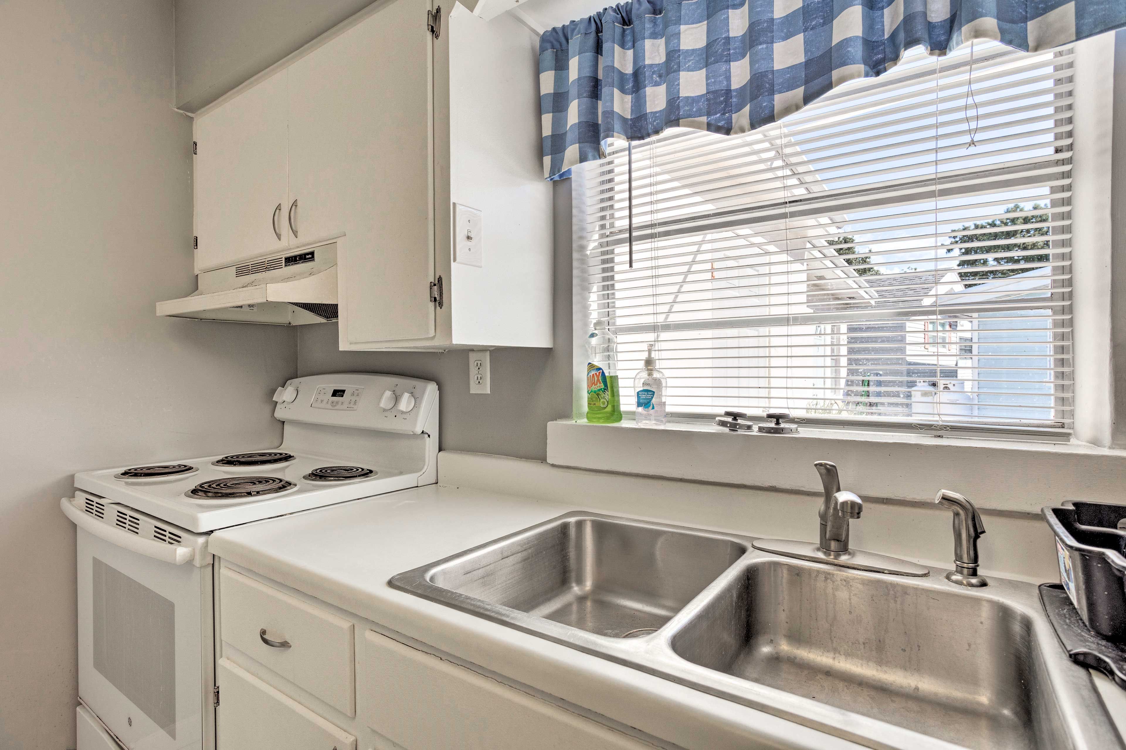 Well-Equipped Kitchen