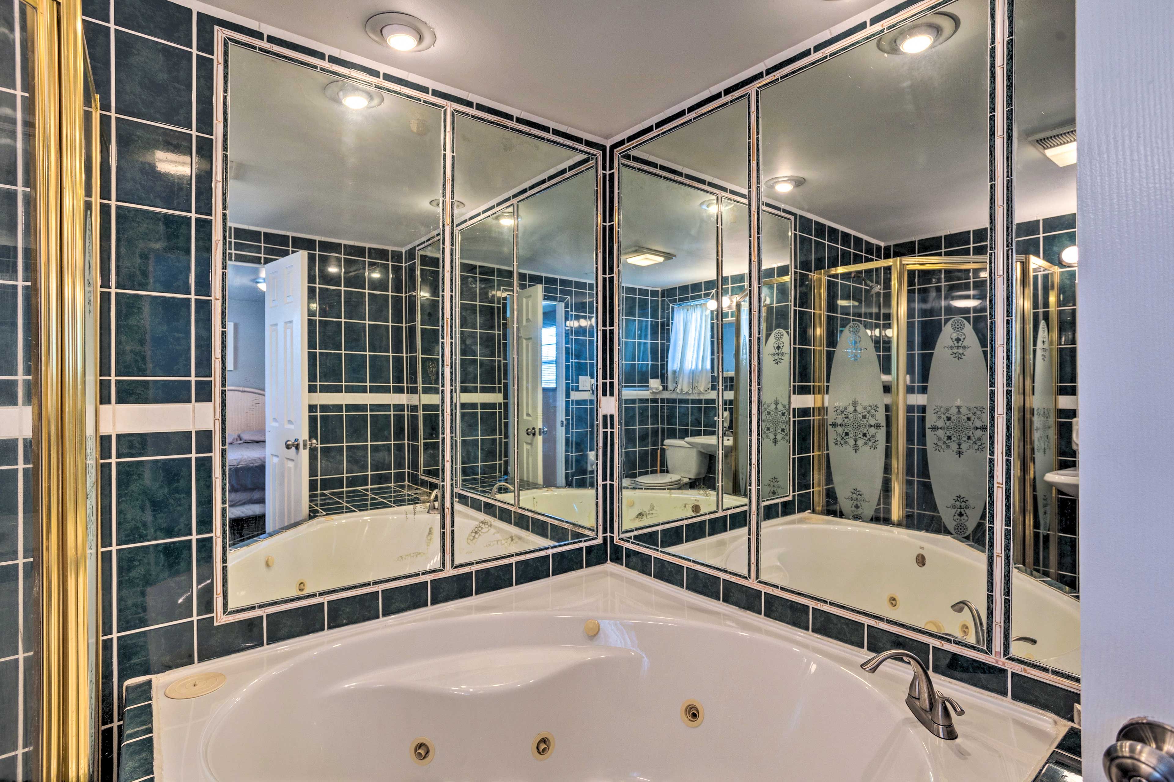 En-Suite Bathroom | Jetted Tub