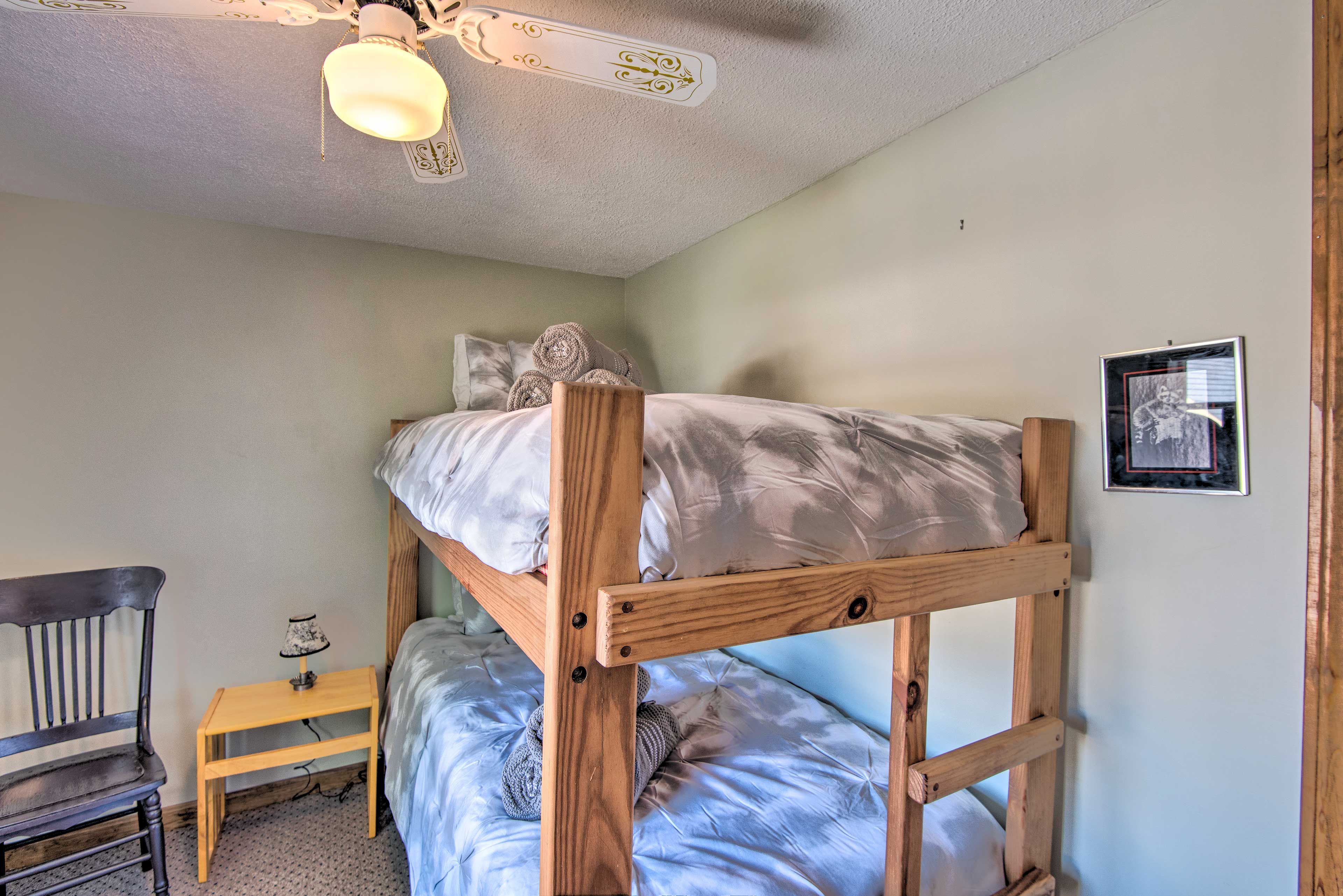 Bedroom 4 | Twin Bunk Bed | 2nd Floor