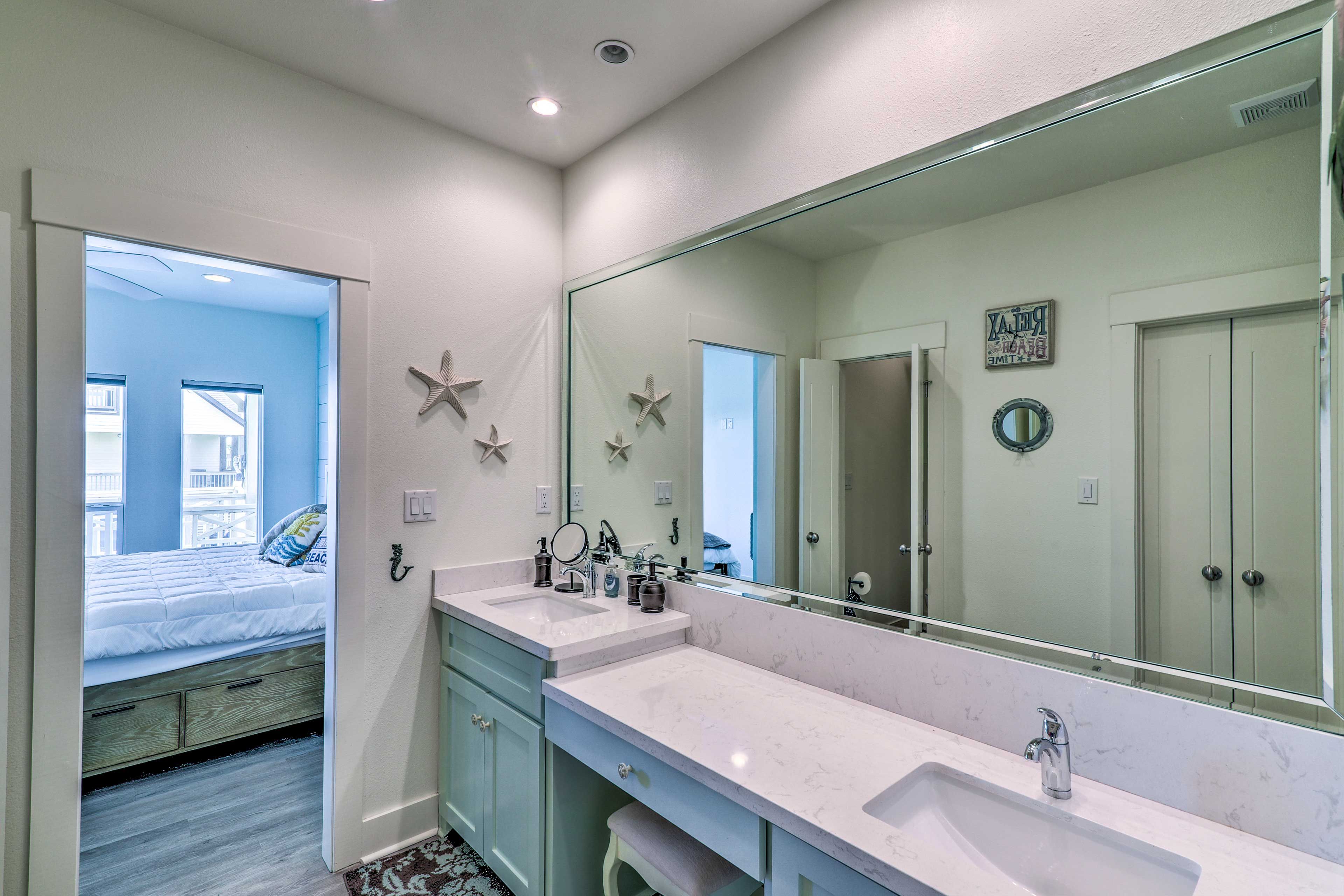 En-Suite Bathroom