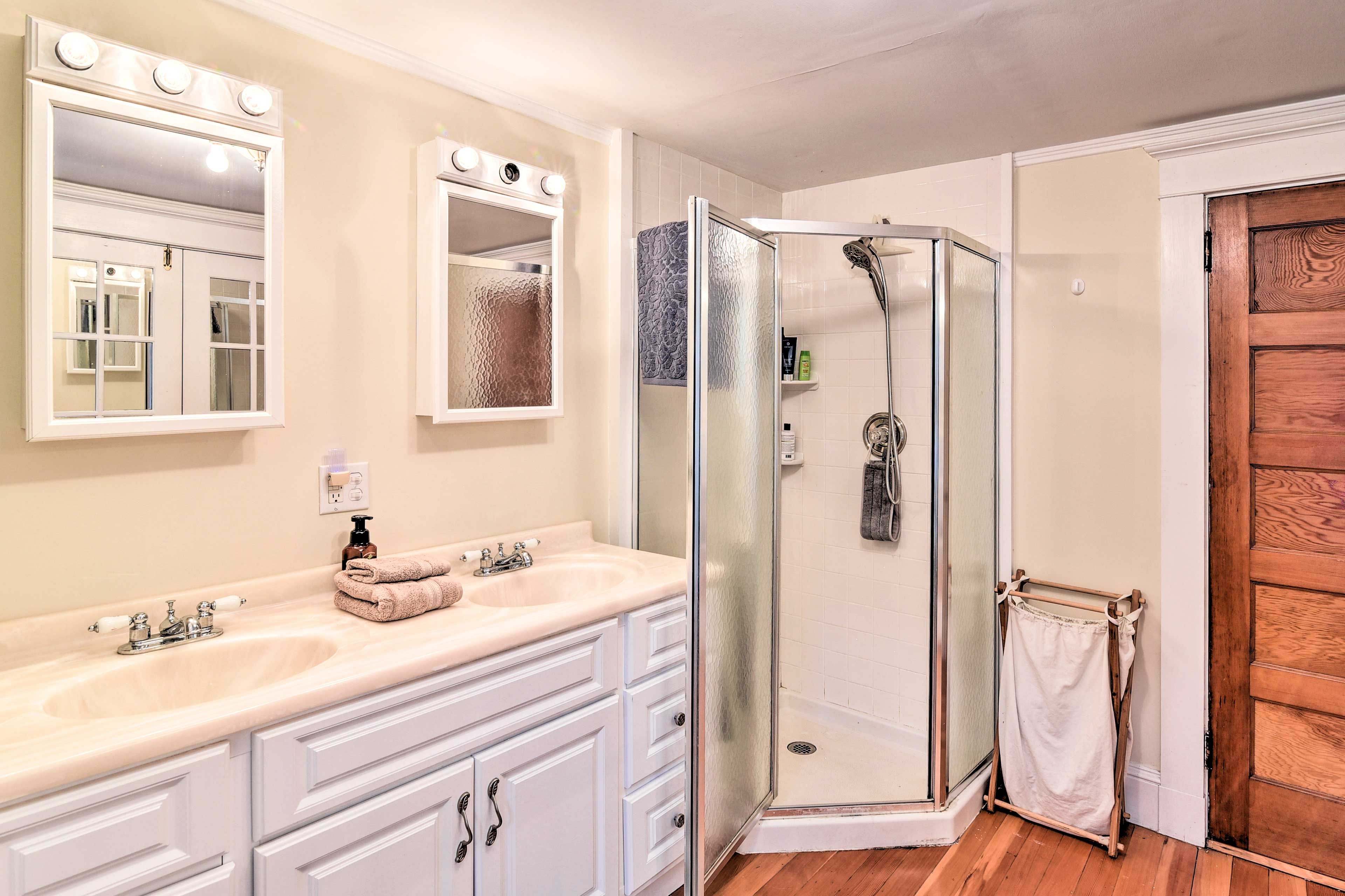 En-Suite Bathroom | Complimentary Toiletries