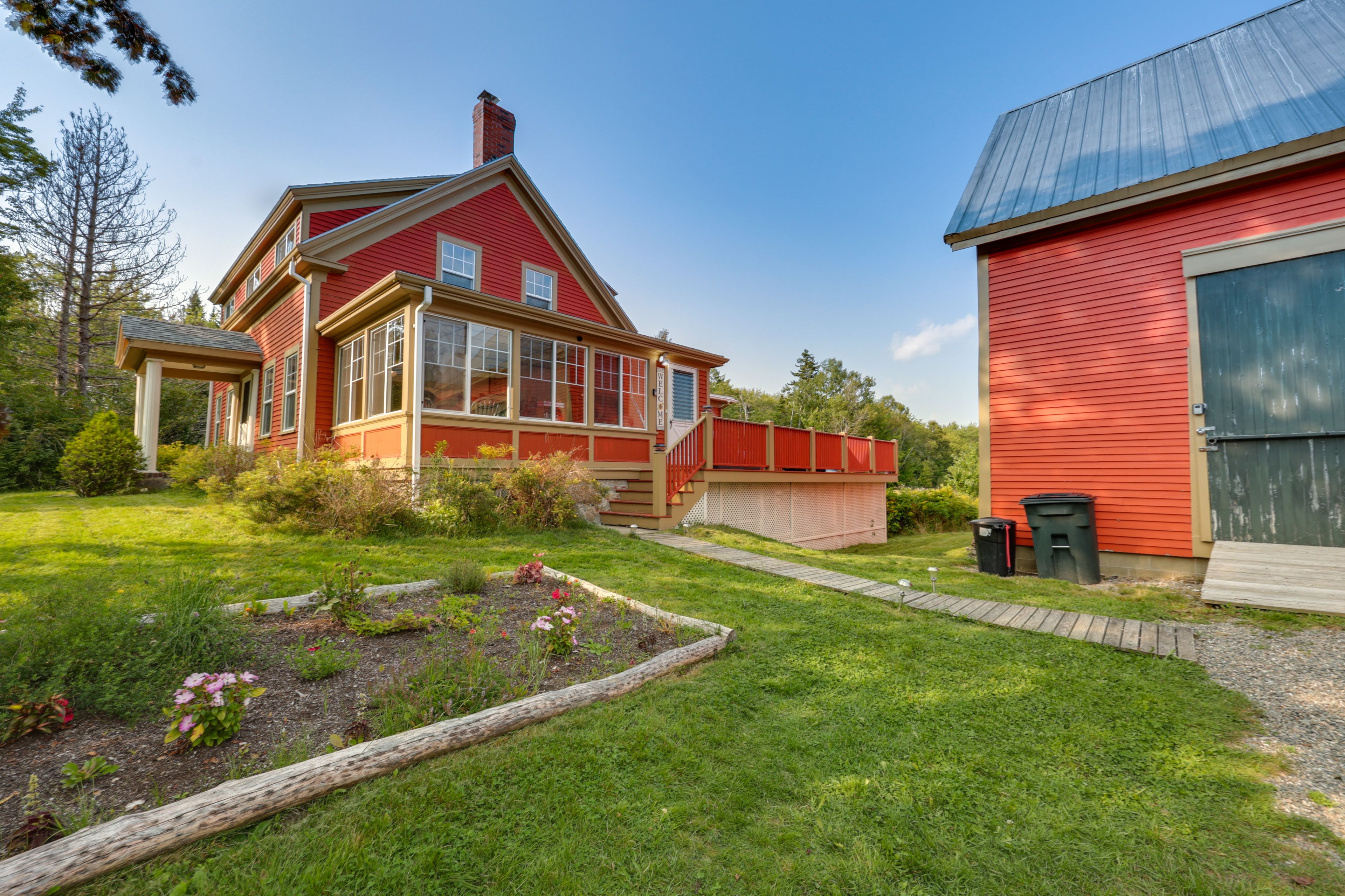 Parking | Driveway (4 Vehicles) | RV/Trailer Parking On-Site
