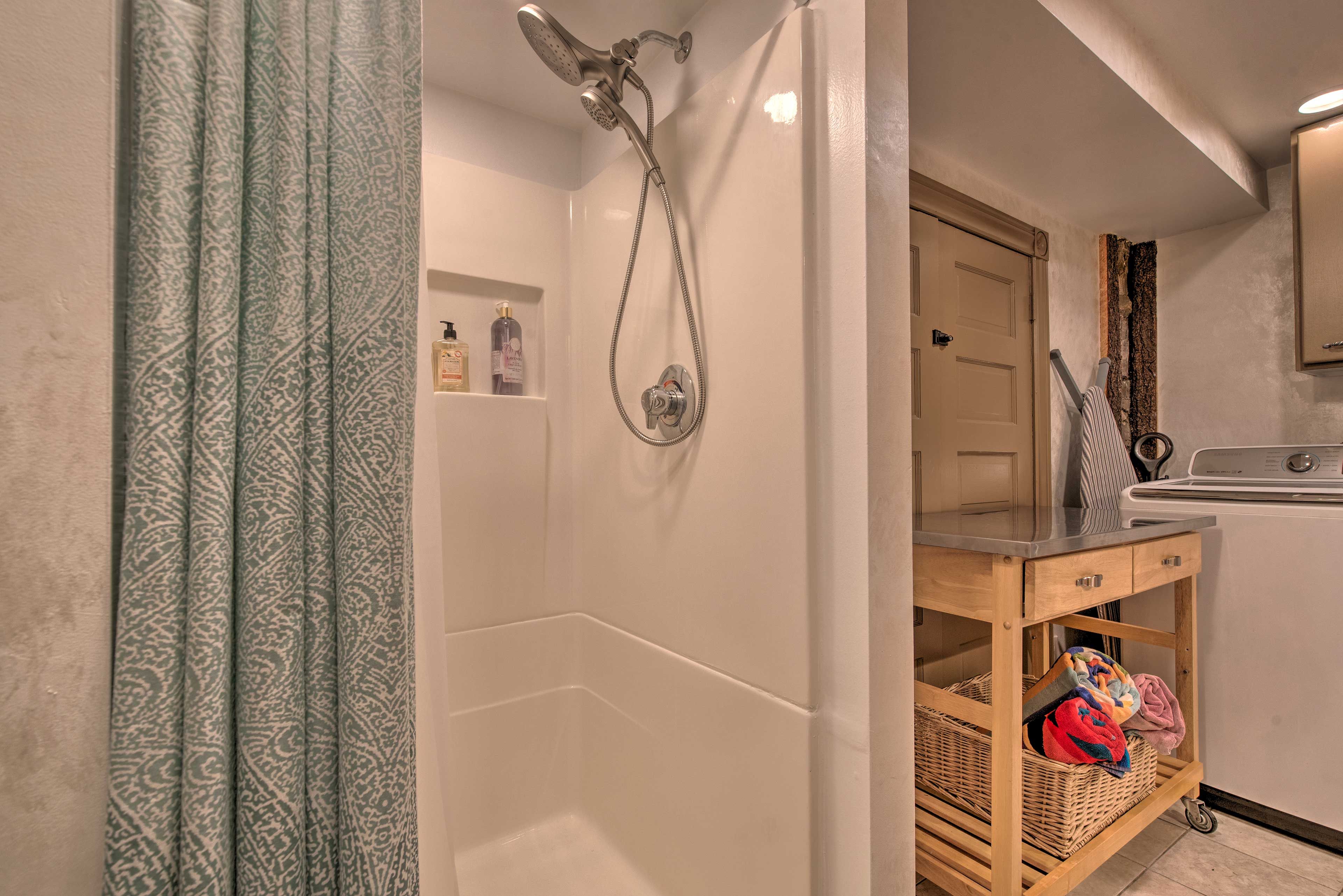 Full Bathroom