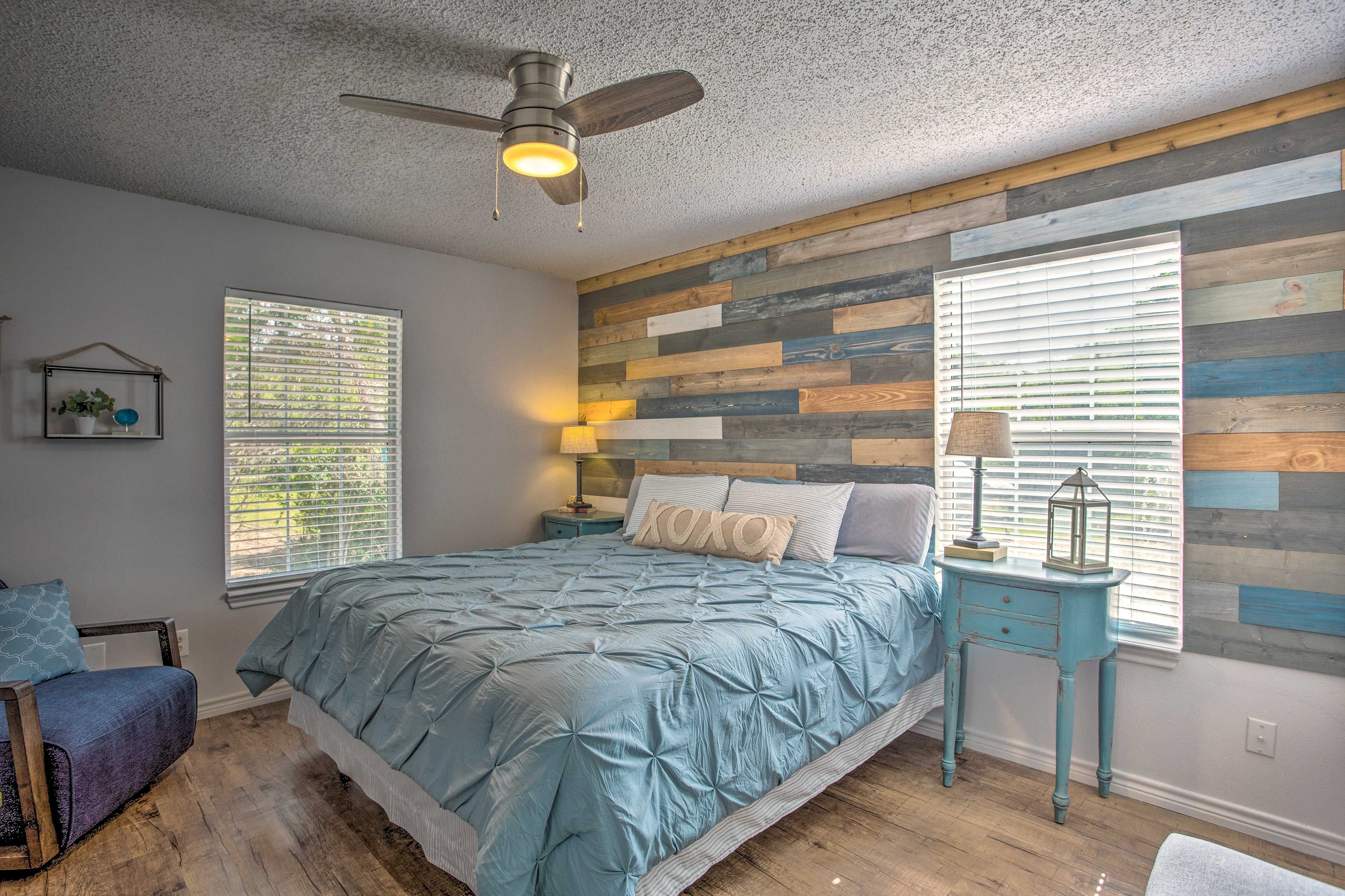 Bedroom 1 | King Bed | Linens Provided