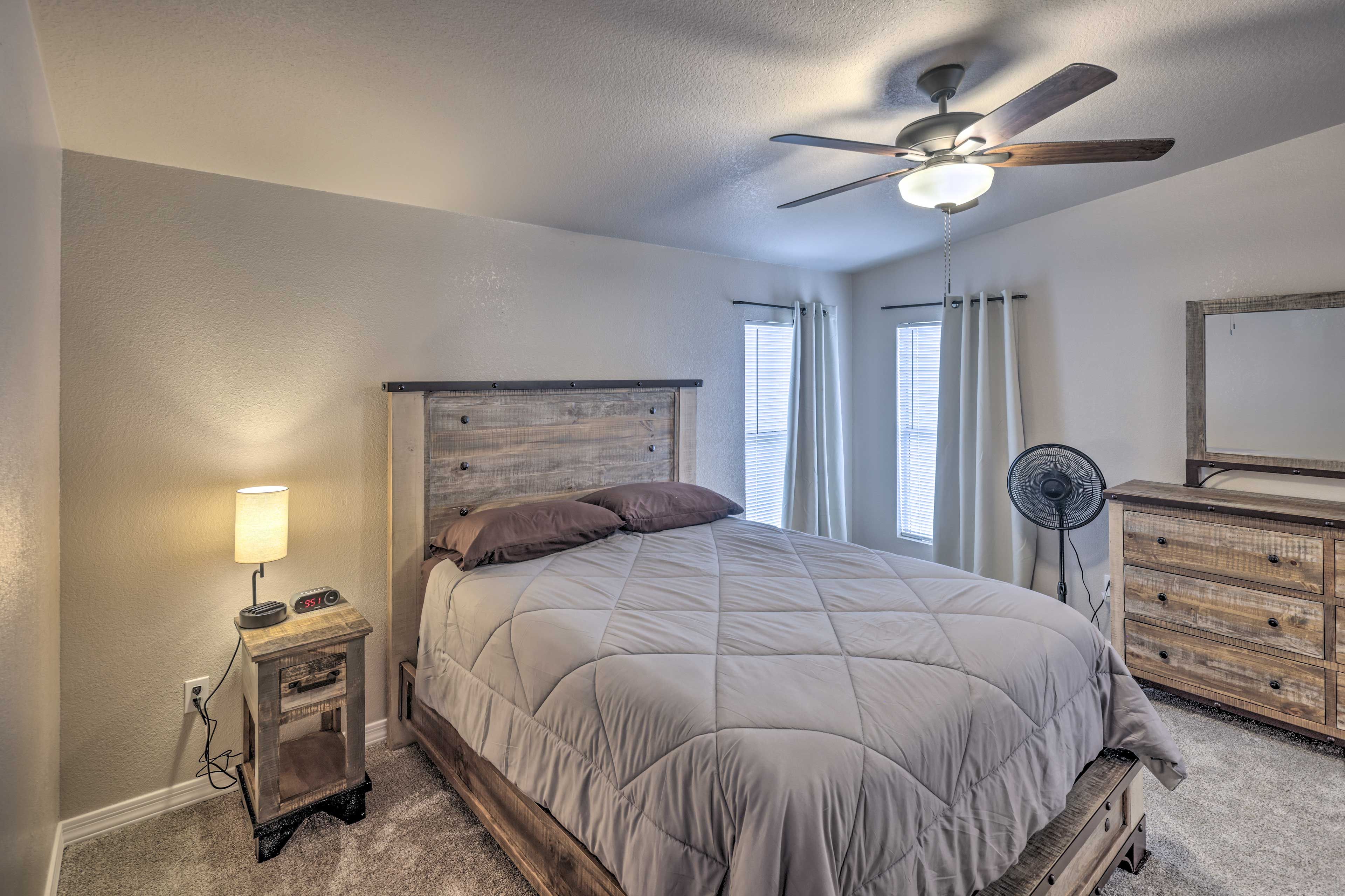 Bedroom 1 | Queen Bed | Linens Provided