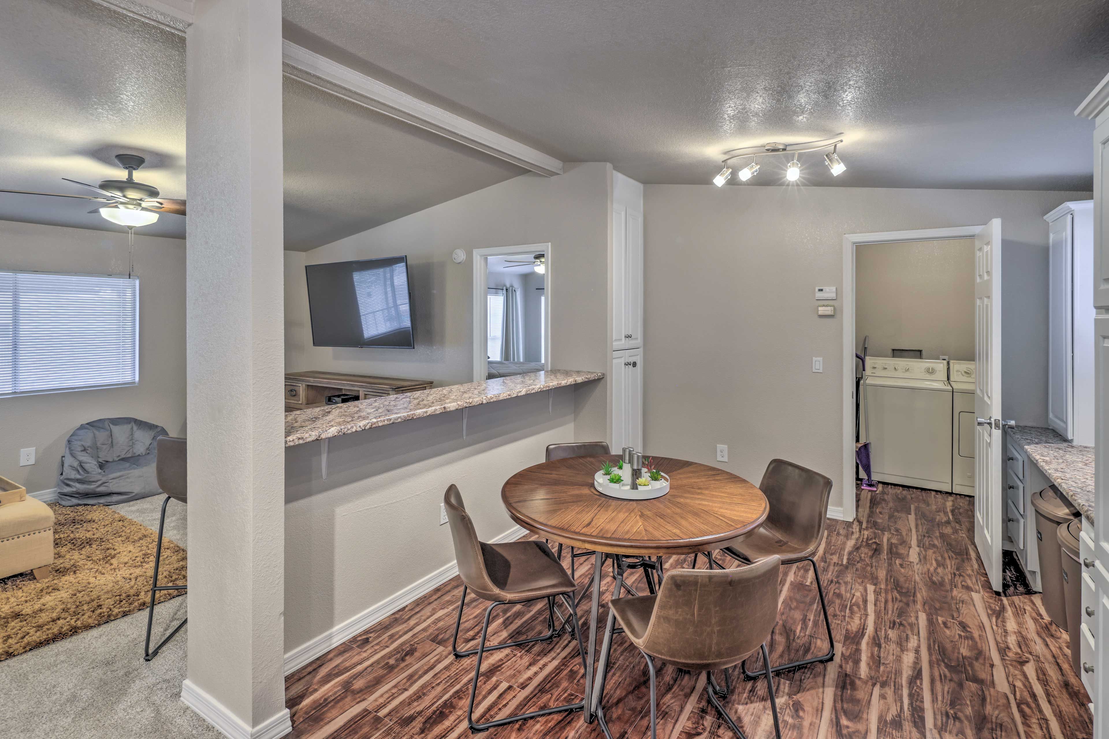 Dining Area | Dishware Provided