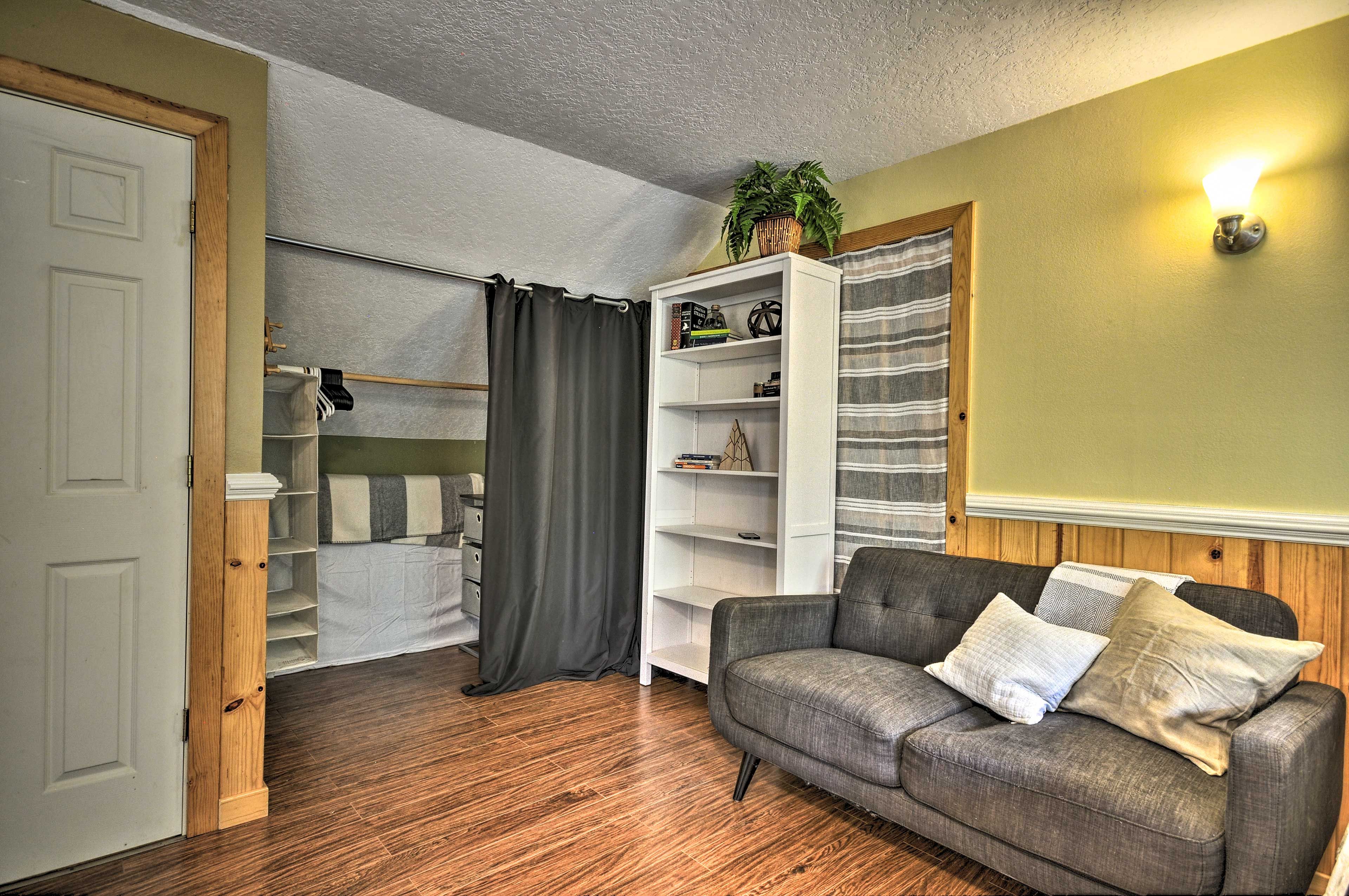 Living Area | Complimentary Toiletries | Washer & Dryer Available Upon Request