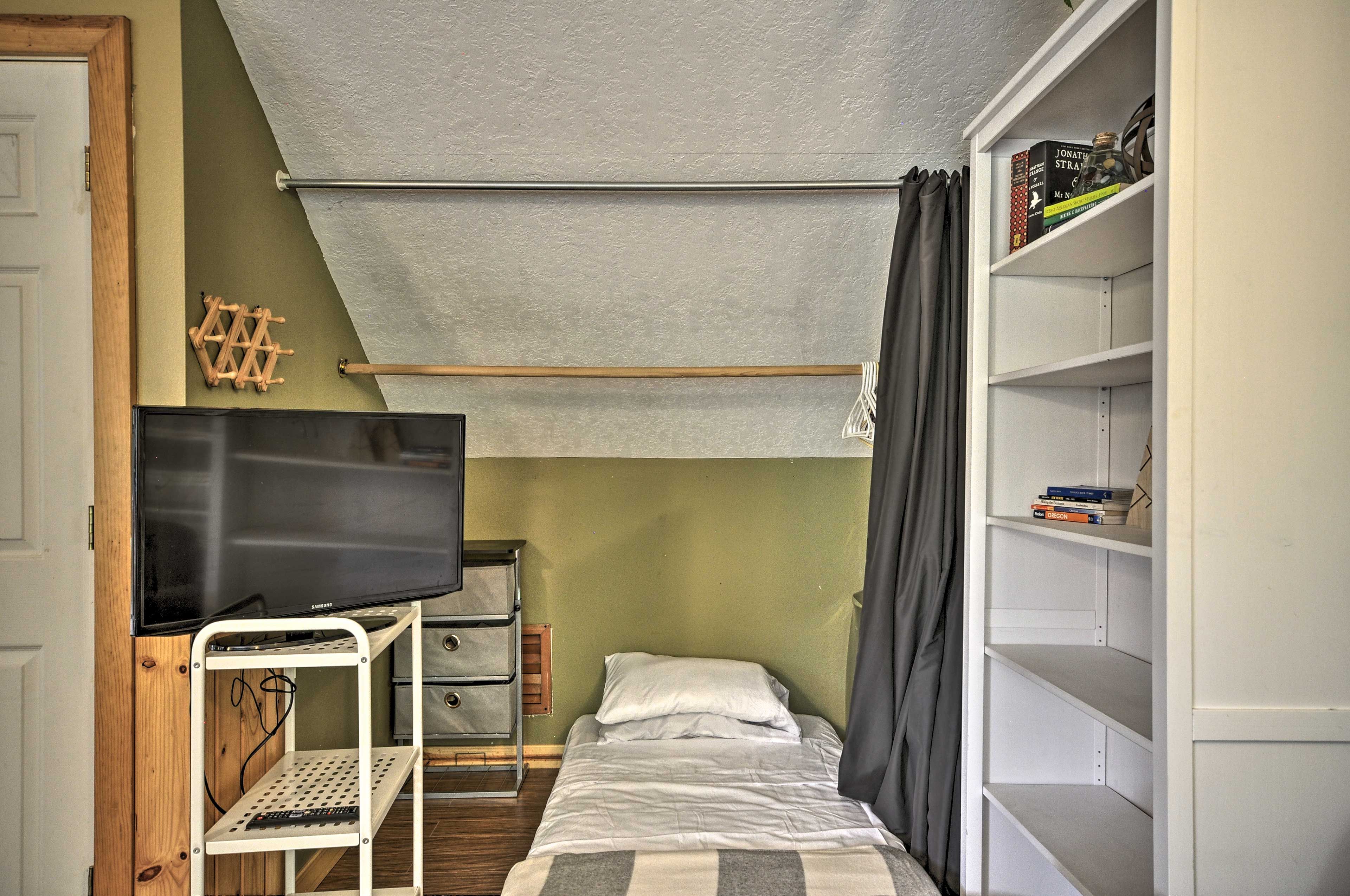 Closet/Sleeping Area | Twin Bed | Suitable for Children