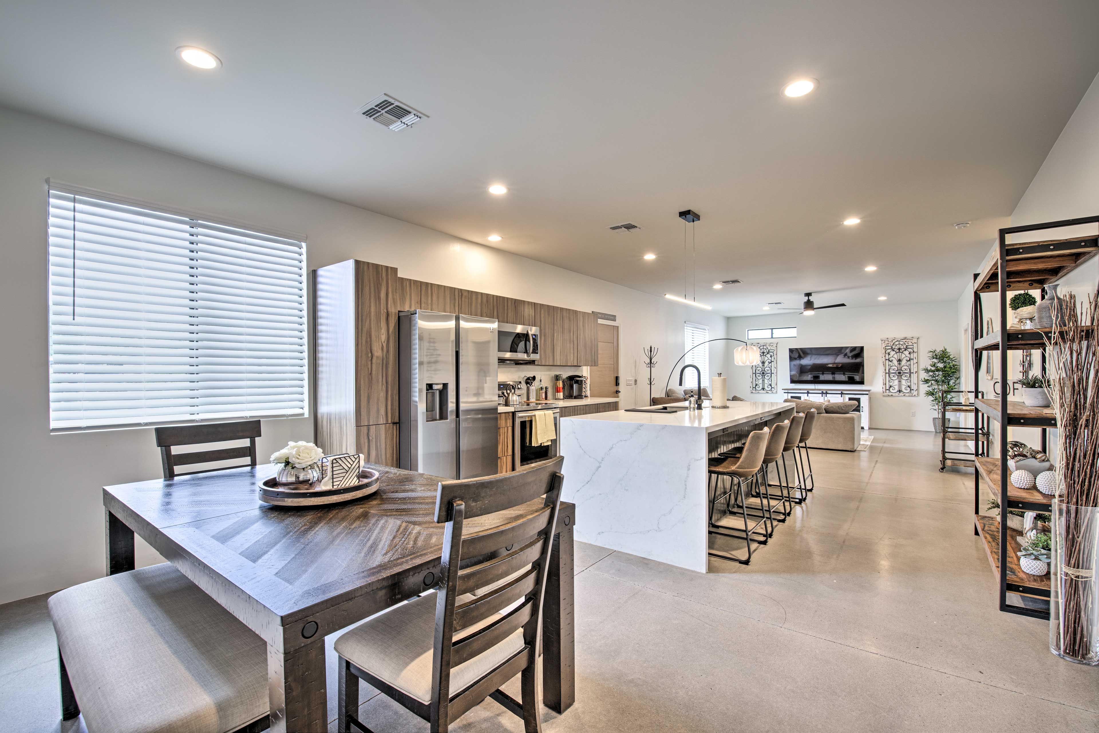 Kitchen | Dining Area