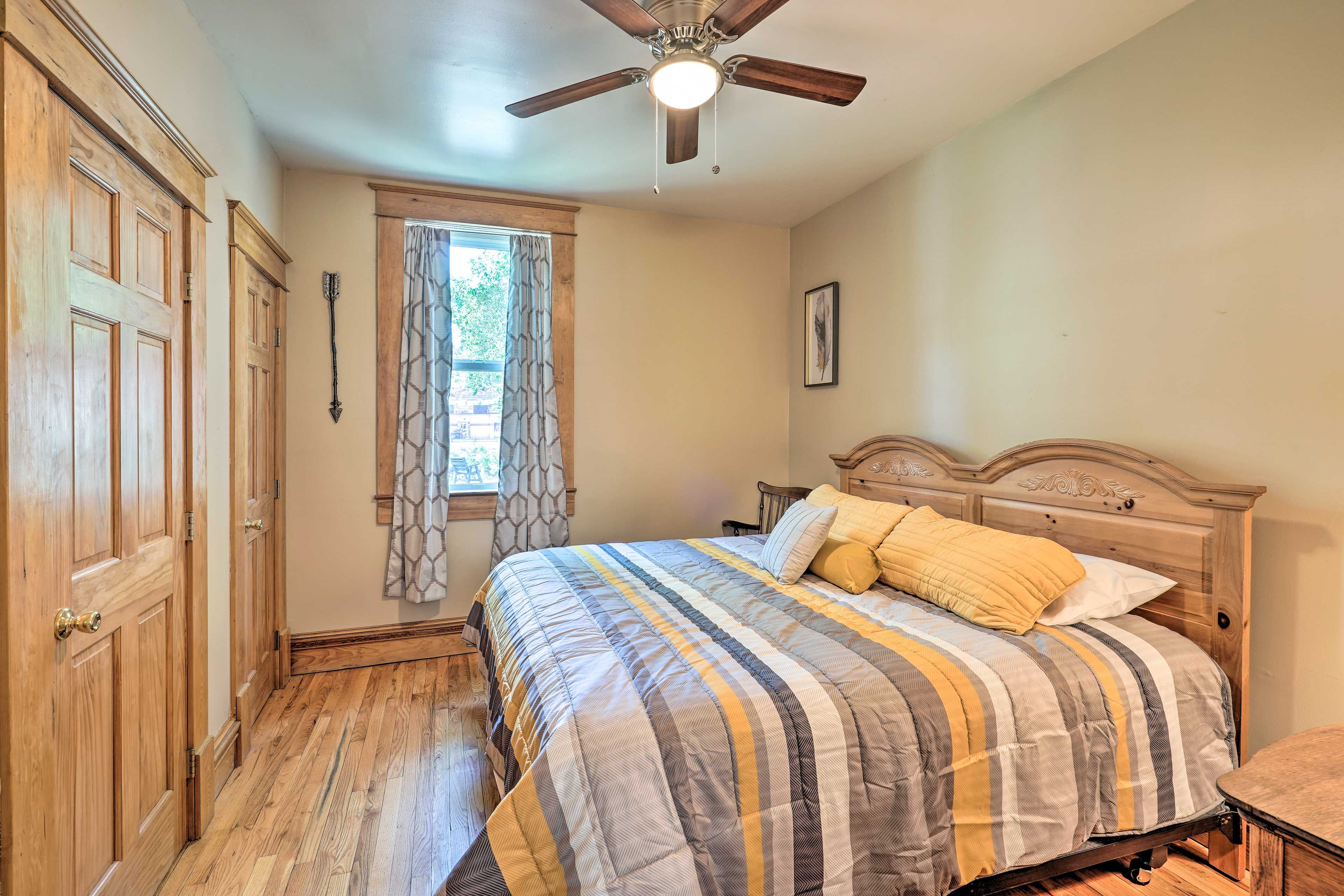 Bedroom 1 | Main Level | King Bed