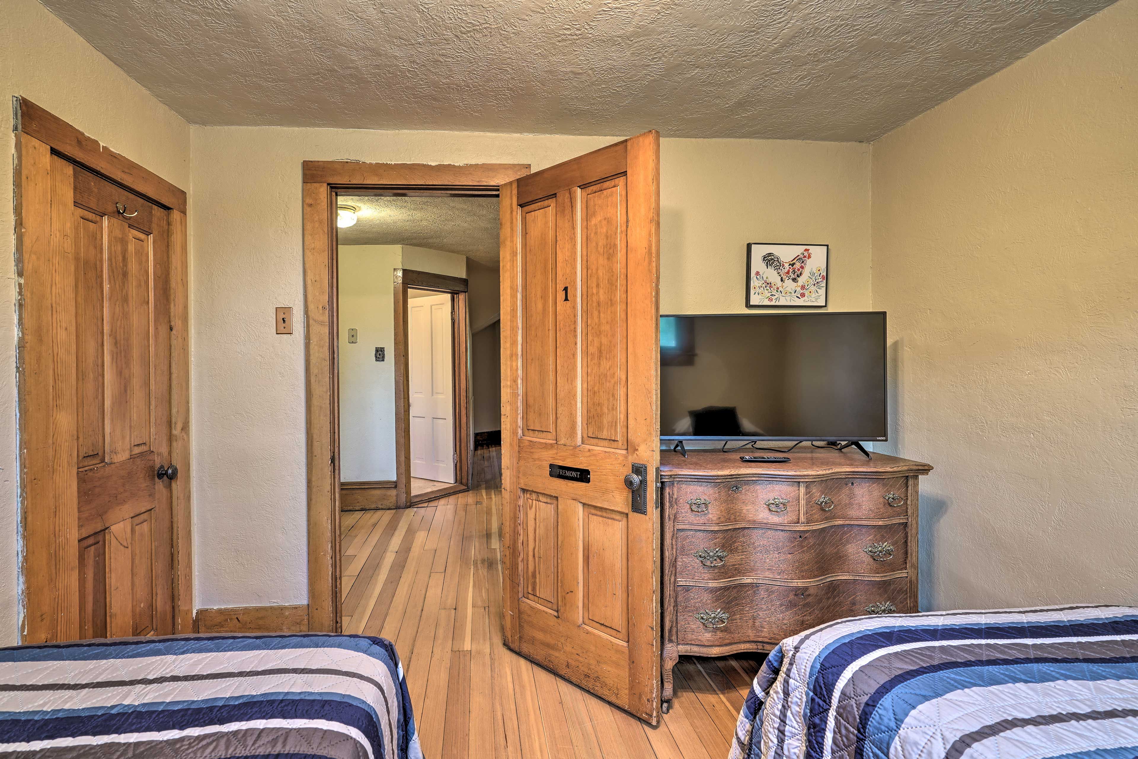 Bedroom 3 | Smart TV