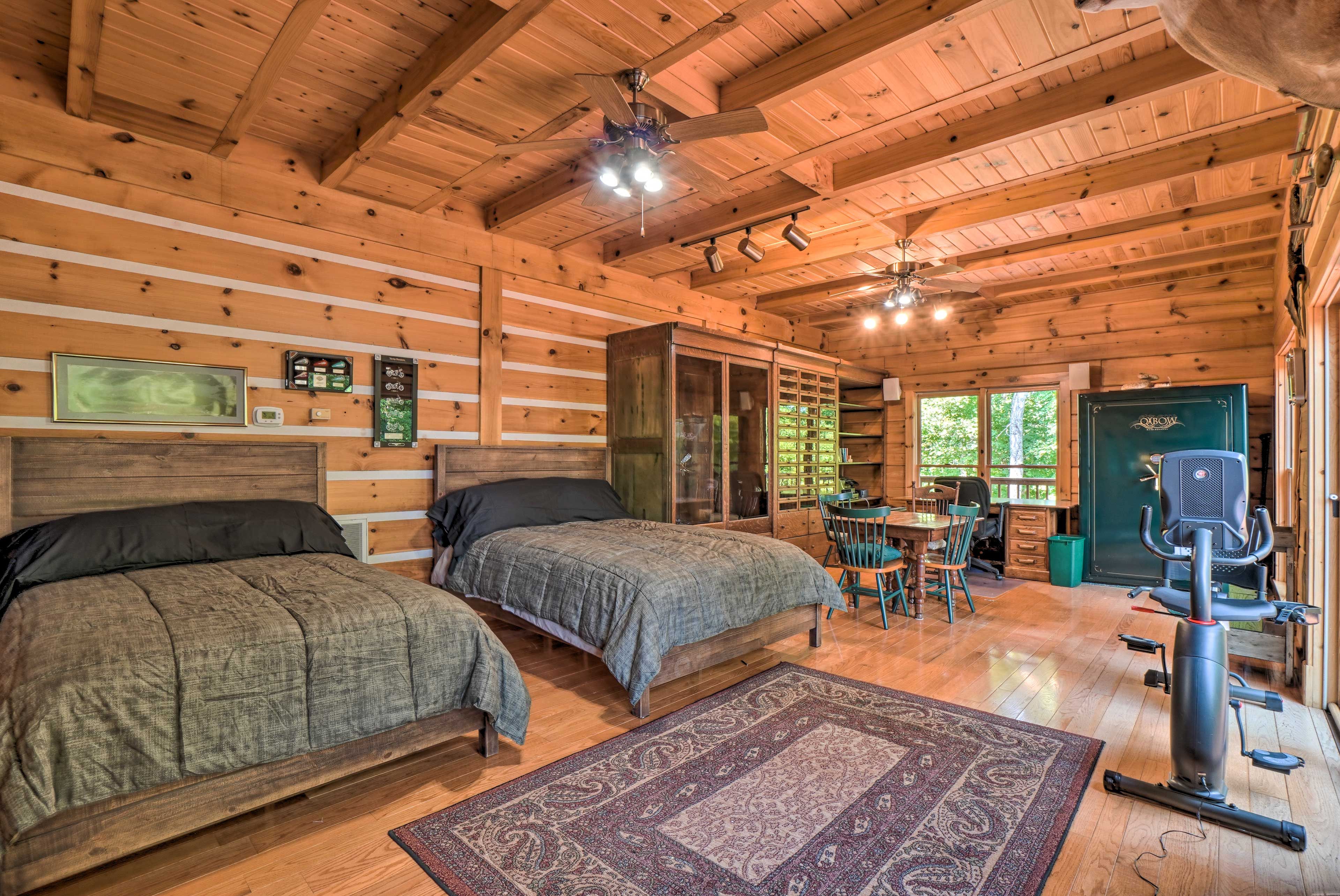 Bedroom 2 | Private Office