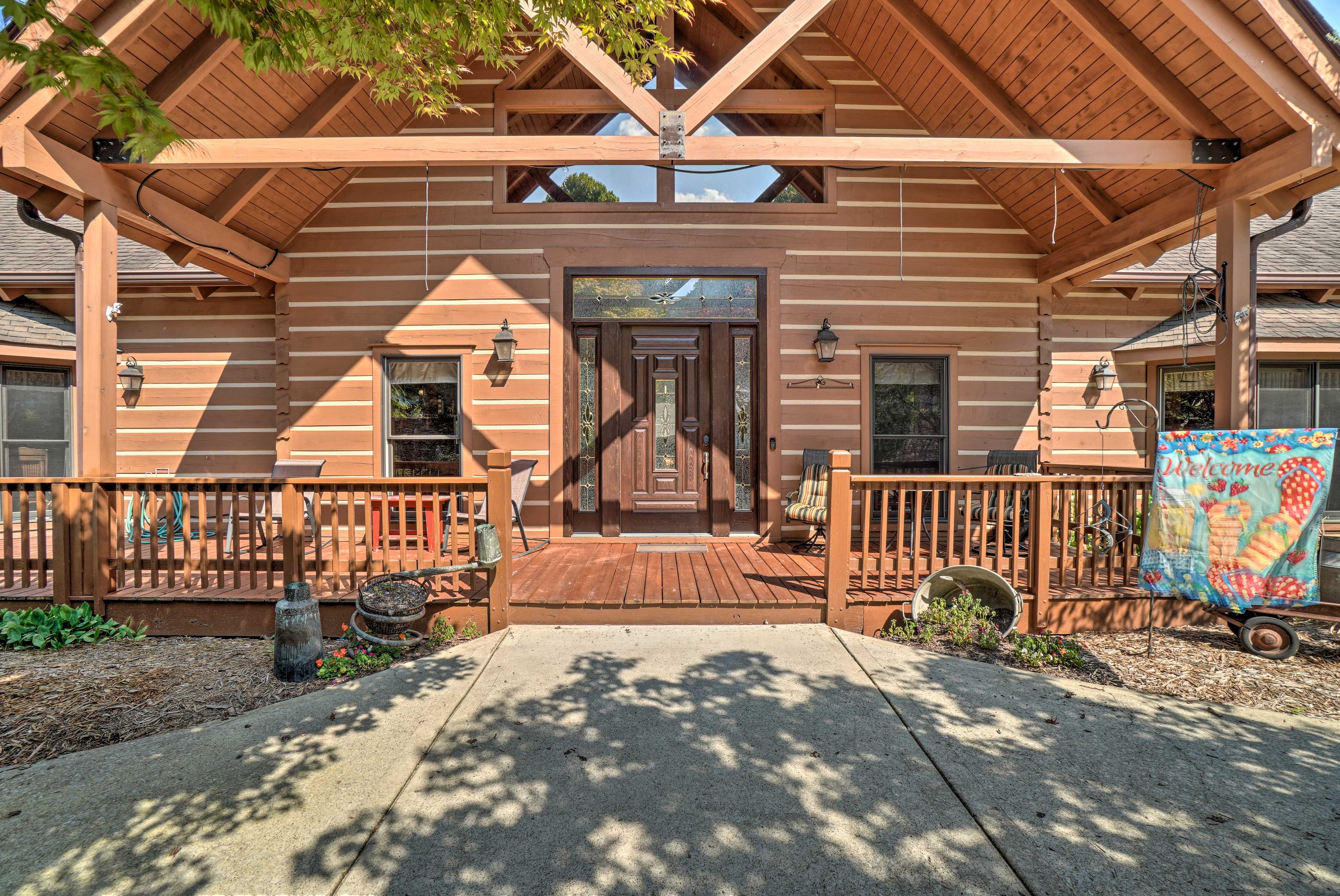 Front Entrance | Ring Doorbell | RV/Trailer Parking