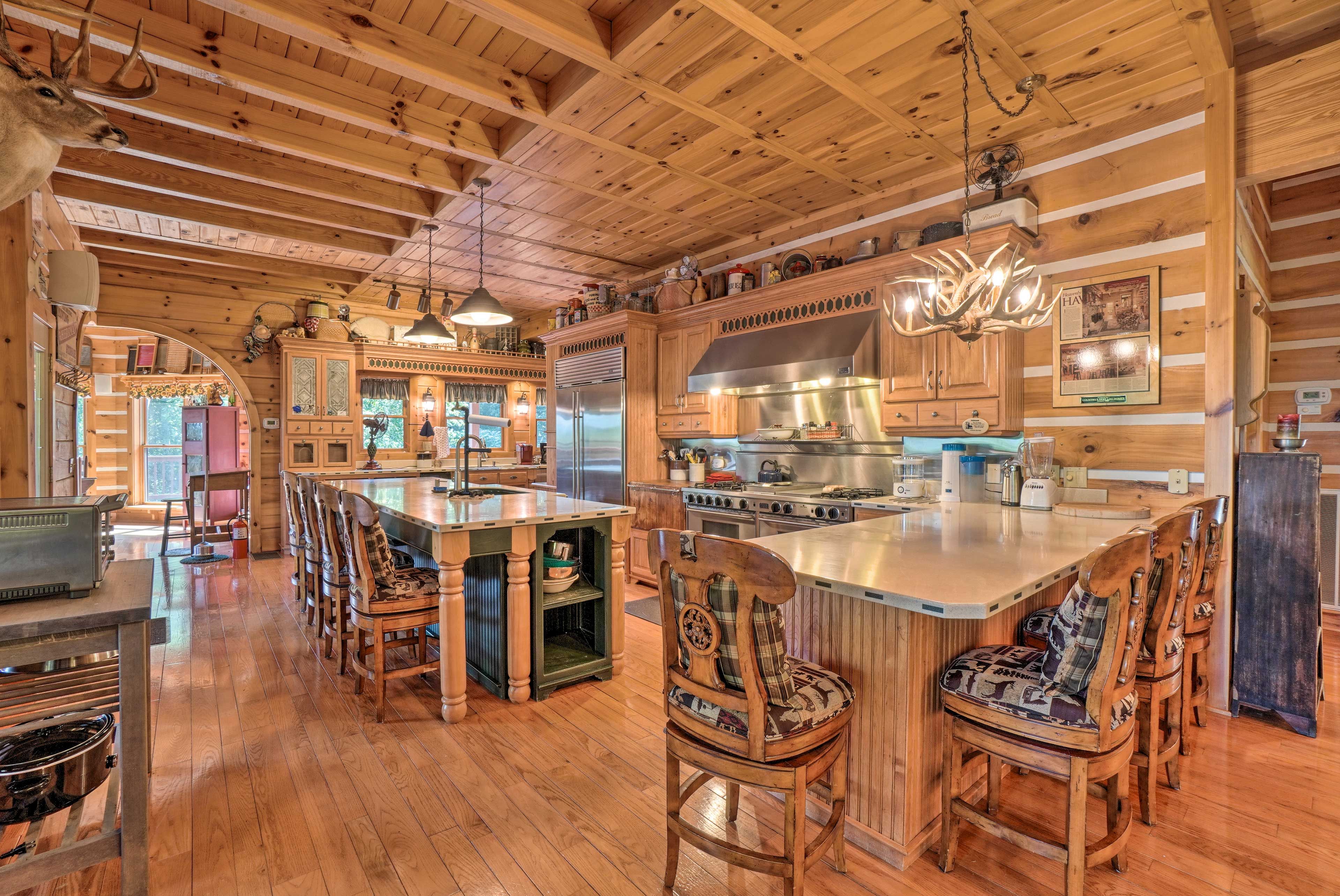 Fully Equipped Kitchen | Ice Maker | Coffee Maker