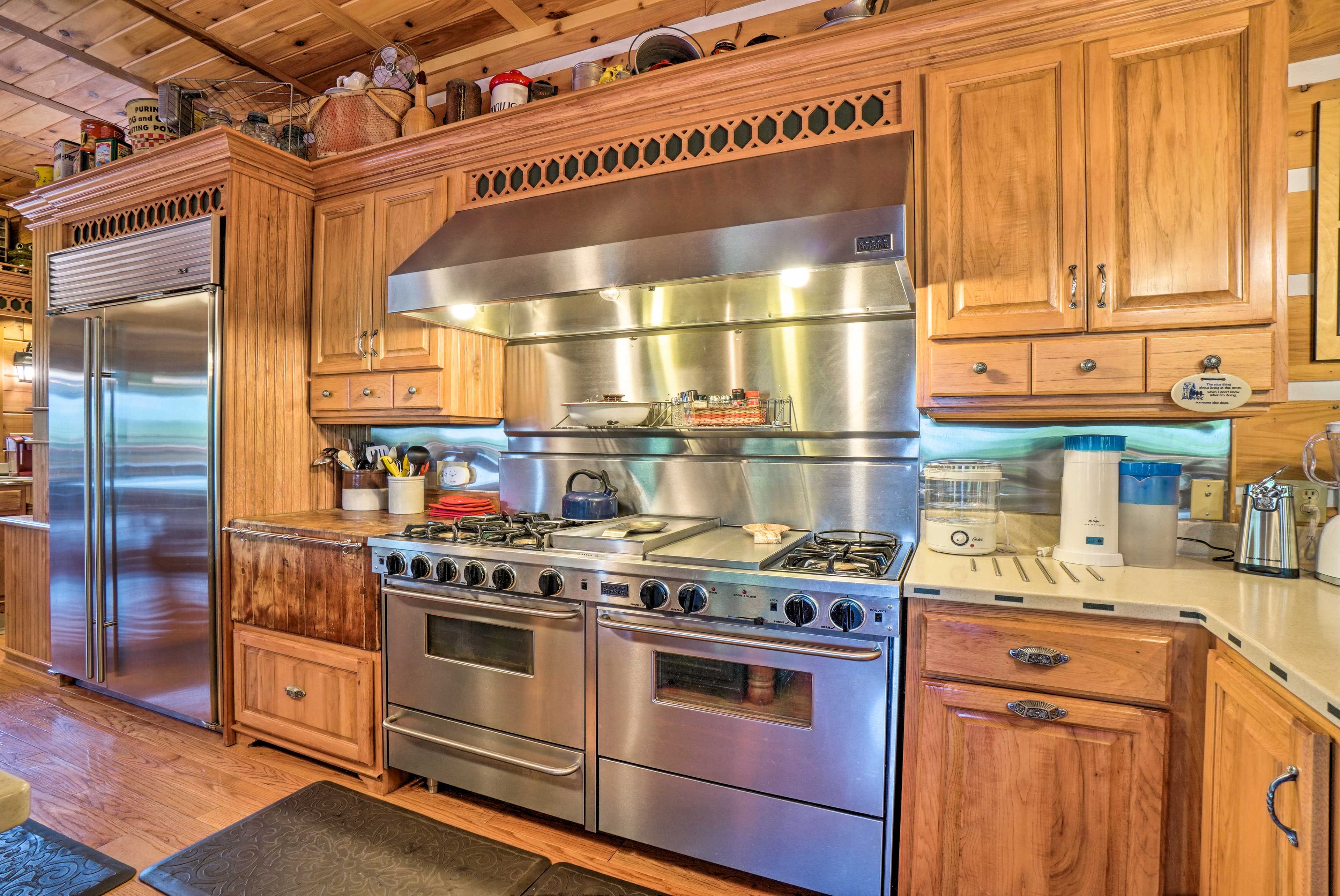 Fully Equipped Kitchen | Pots & Pans