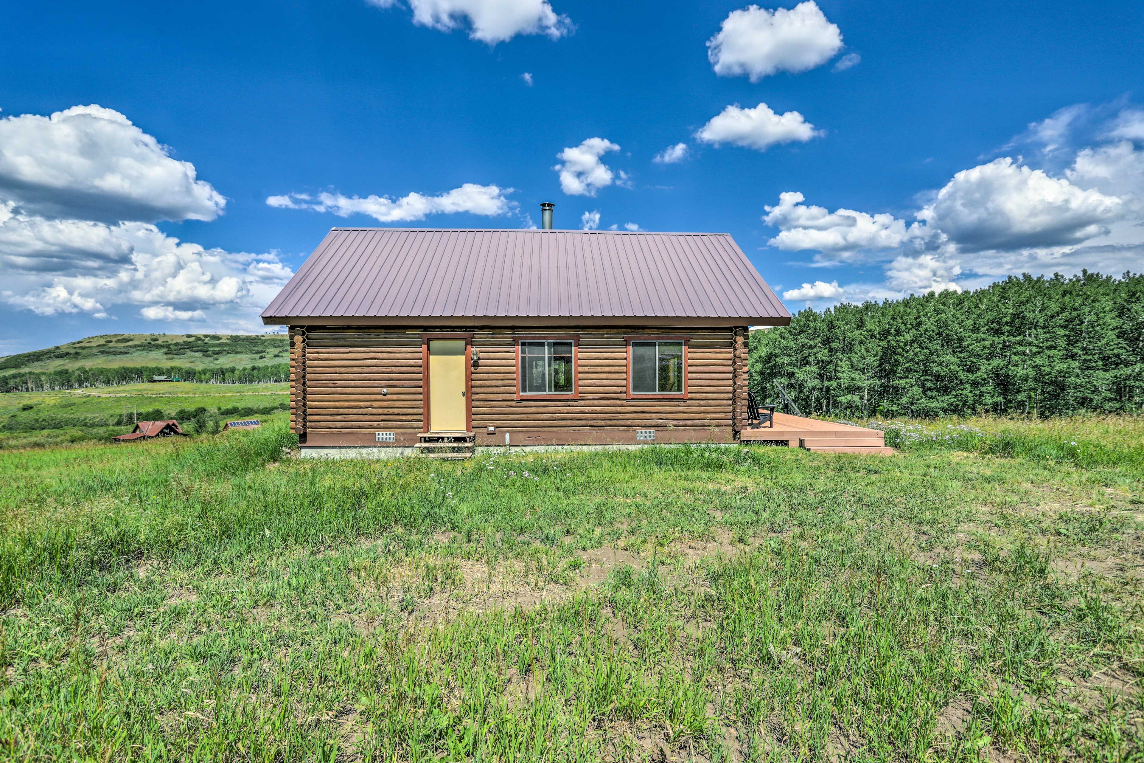 Cabin Exterior | Driveway Parking (3 Vehicles)