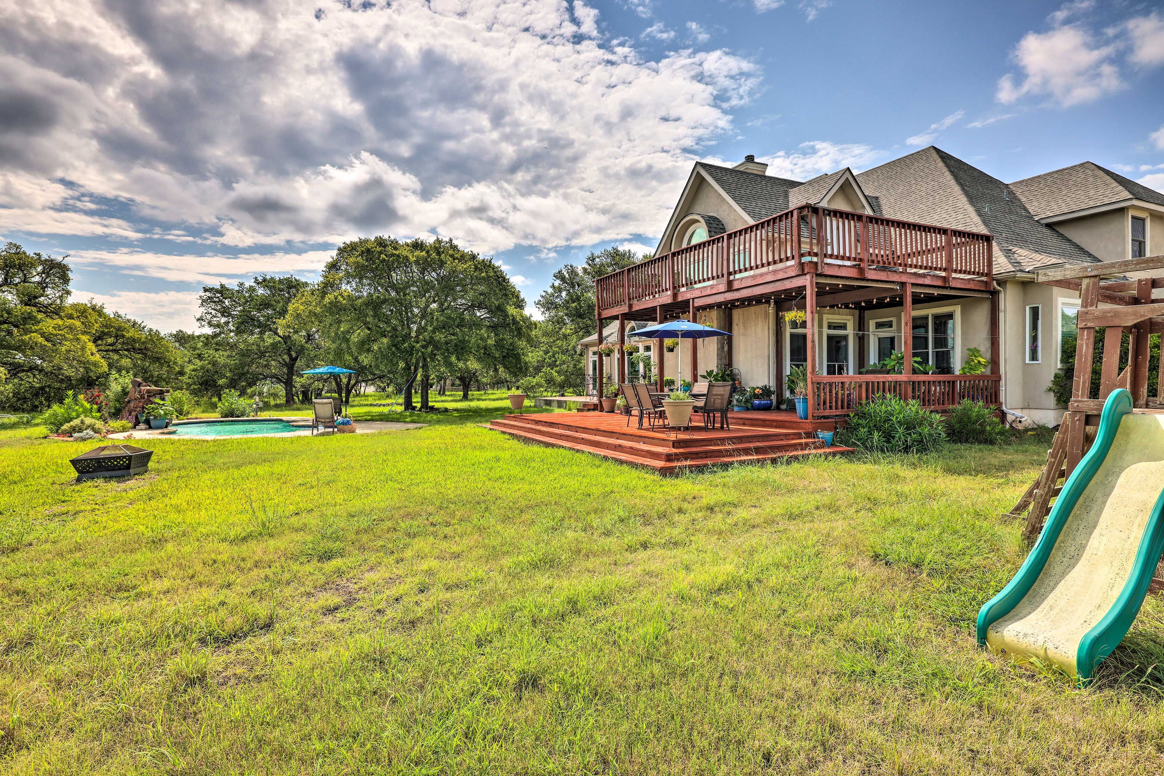 Outdoor Space | Fire Pit | Playset