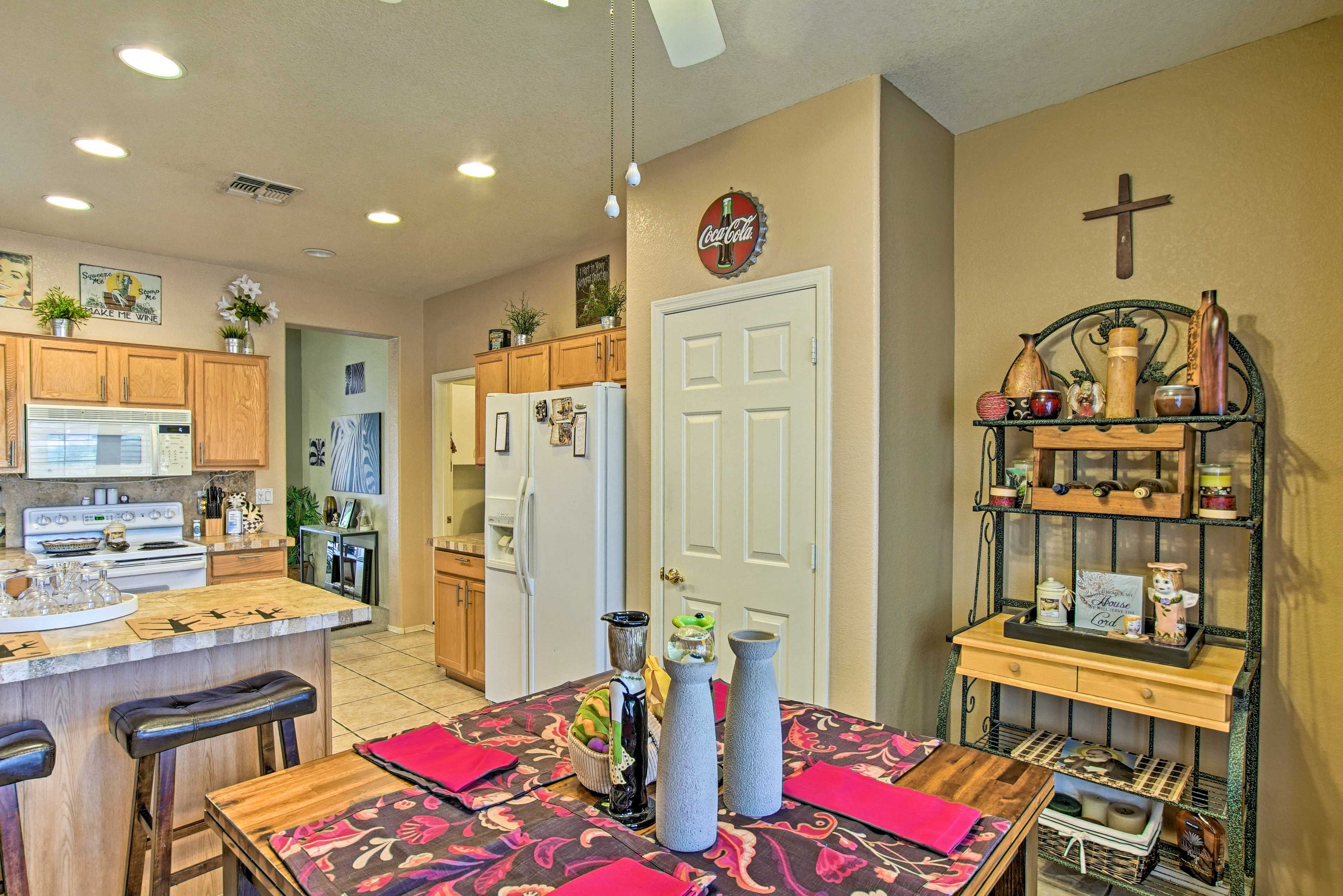 Dining Area | Dishware & Flatware