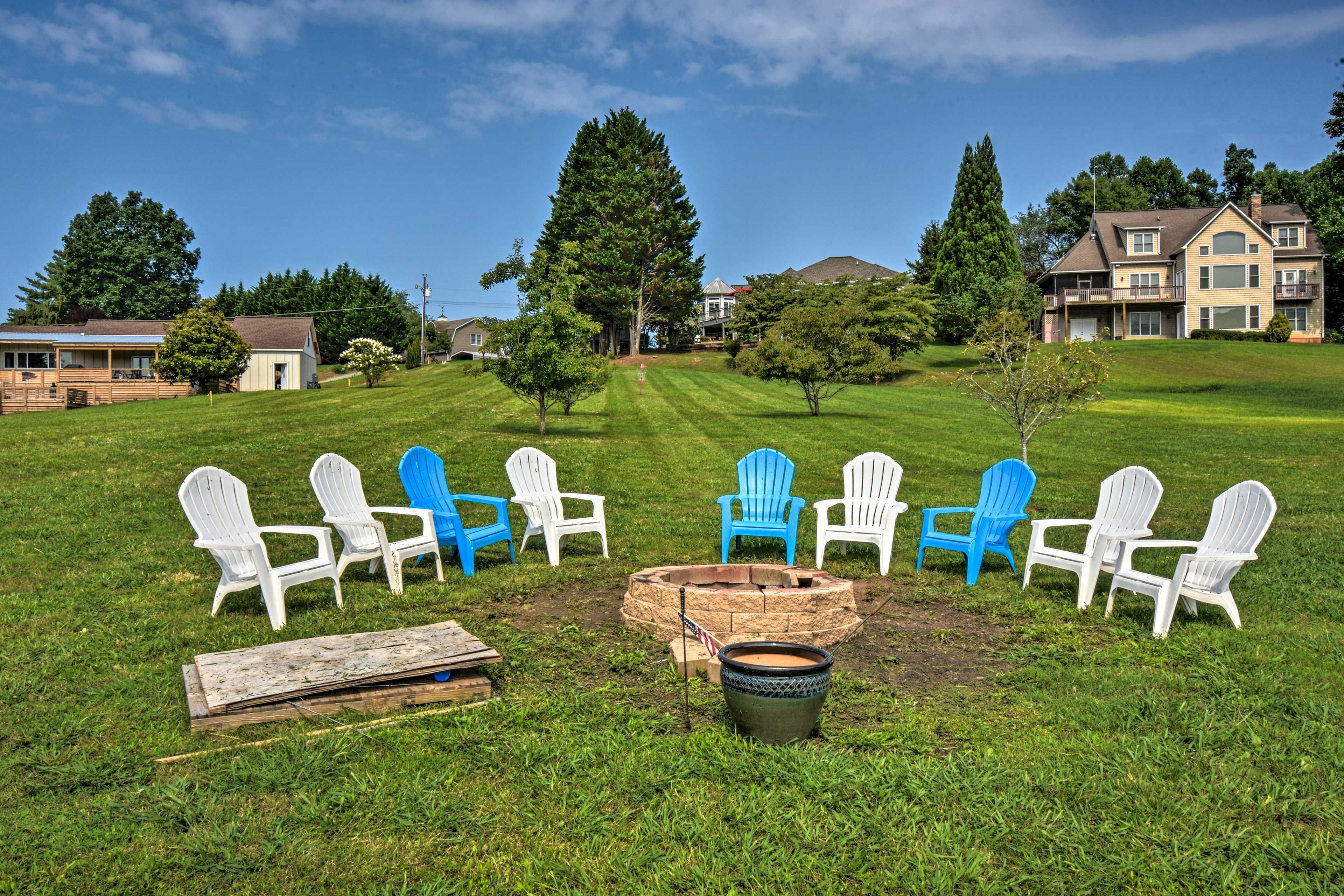 Fire Pit | Direct Lake Access