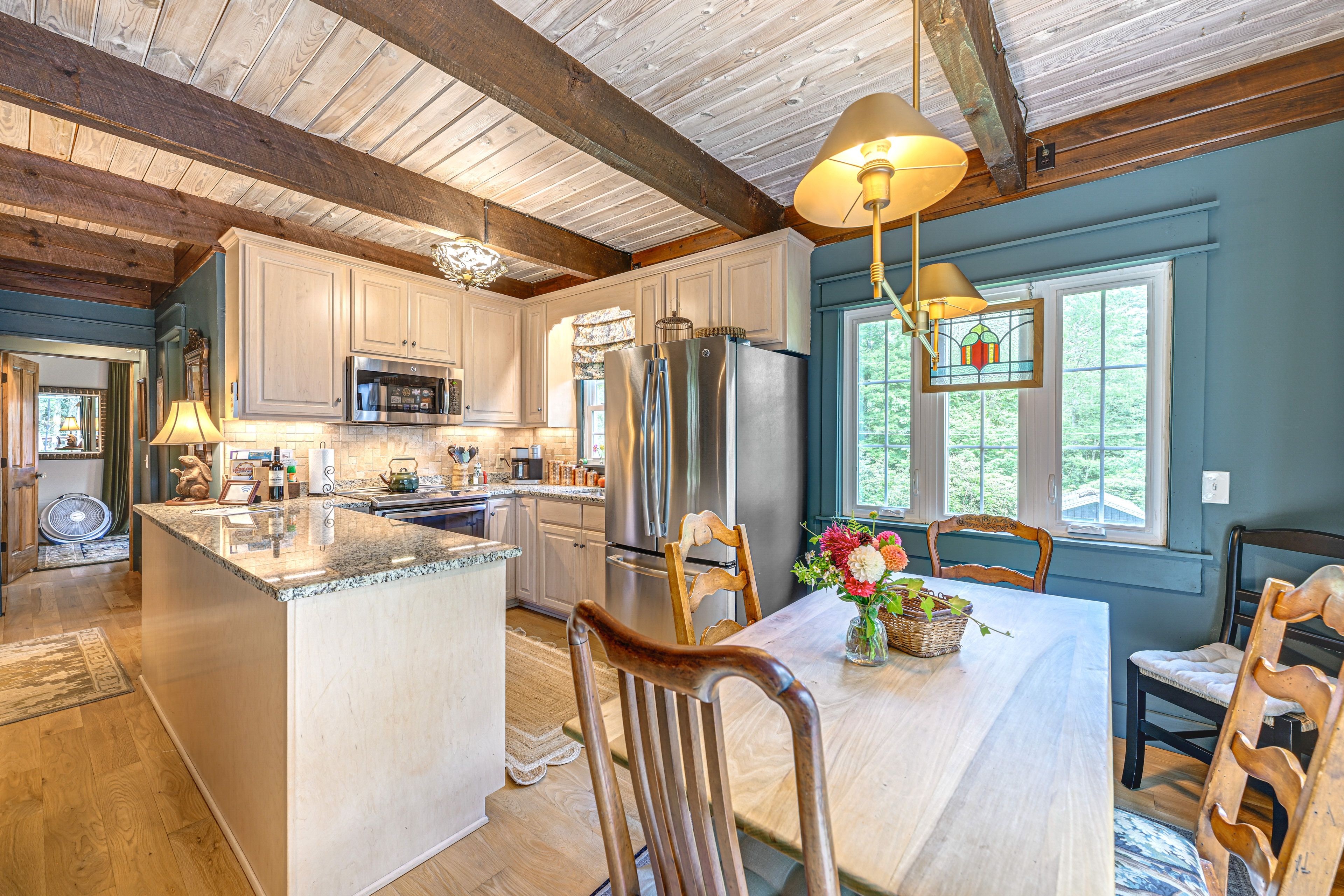 Dining Area | Dishes & Flatware Provided | 1st Floor