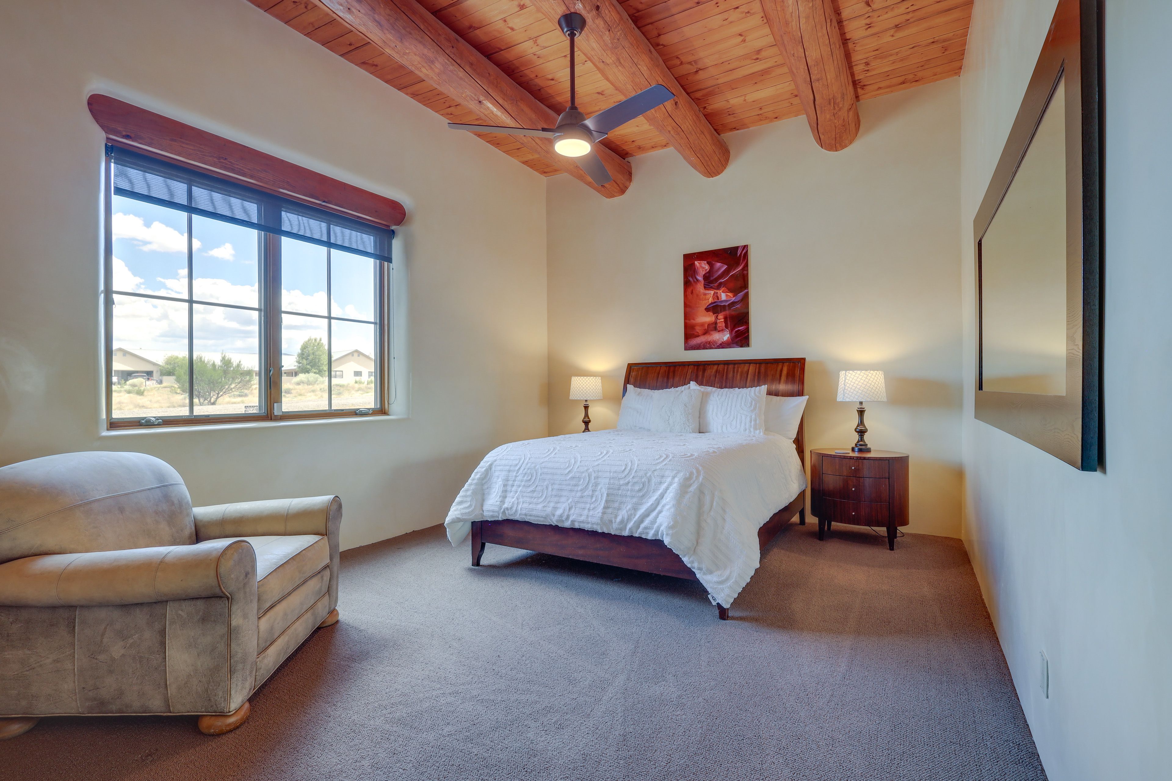 Bedroom 3 | Queen Bed