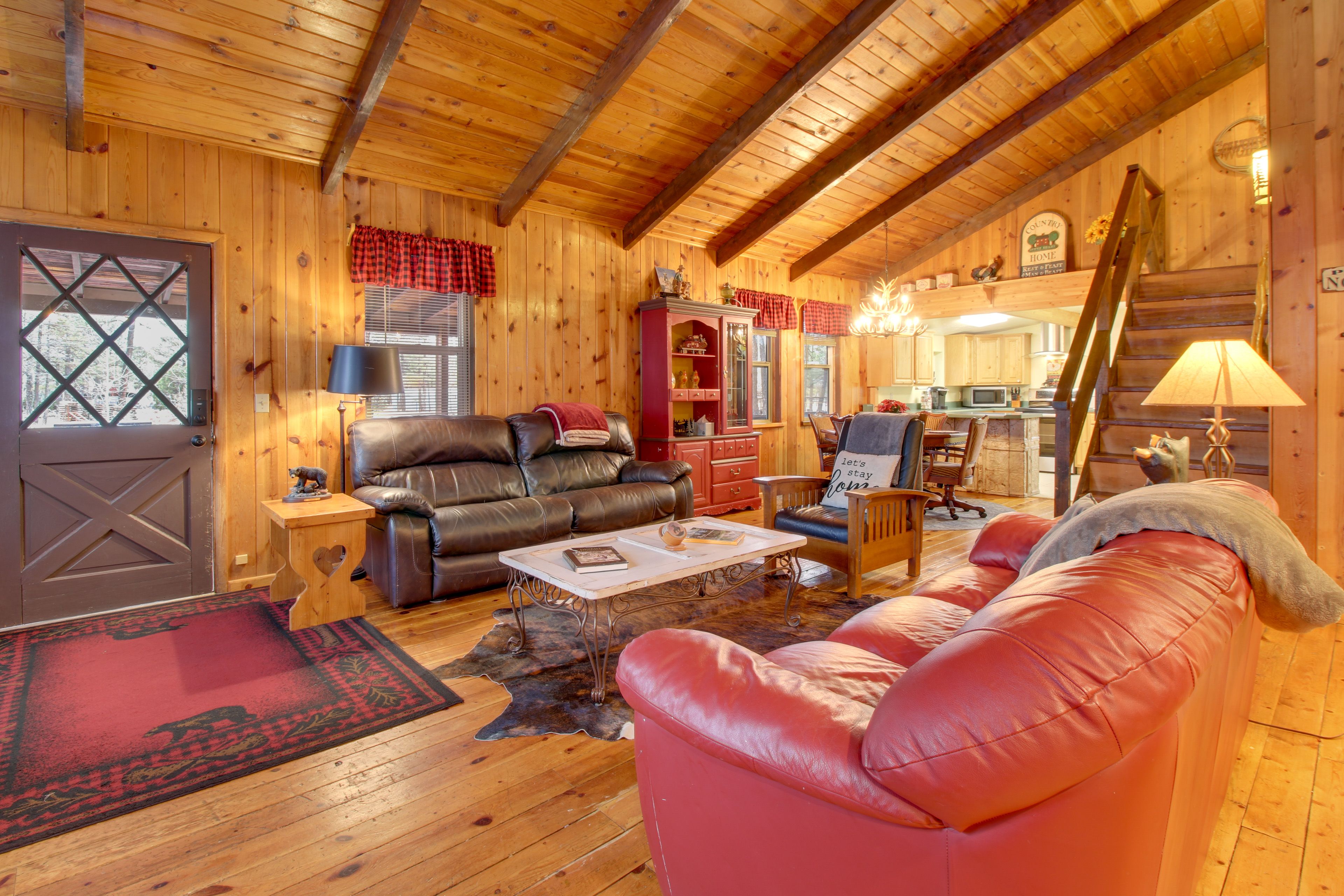 Living Room | Smart TV | Free WiFi | 1st Floor