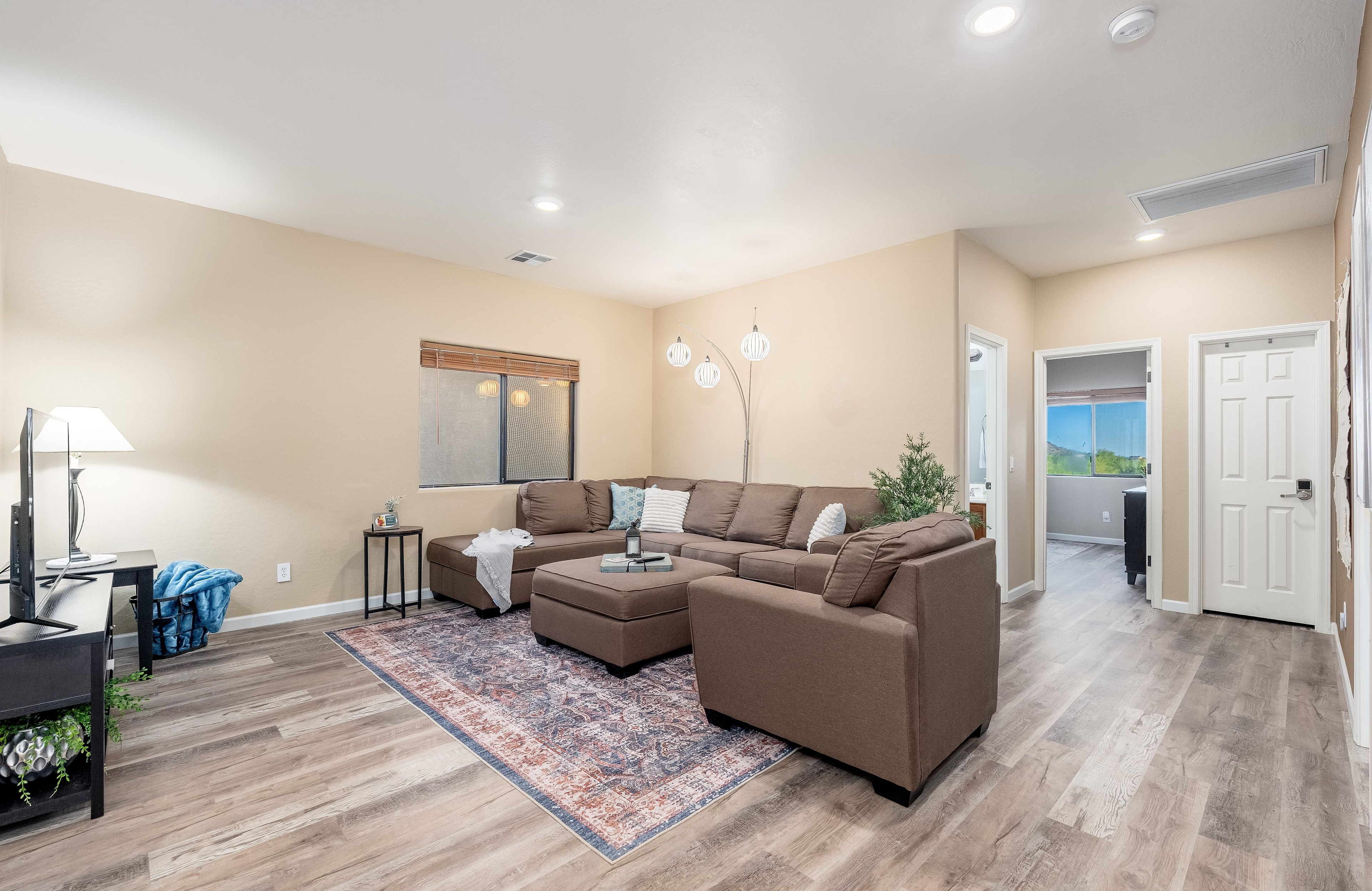 Loft | 2nd Floor | Smart TV