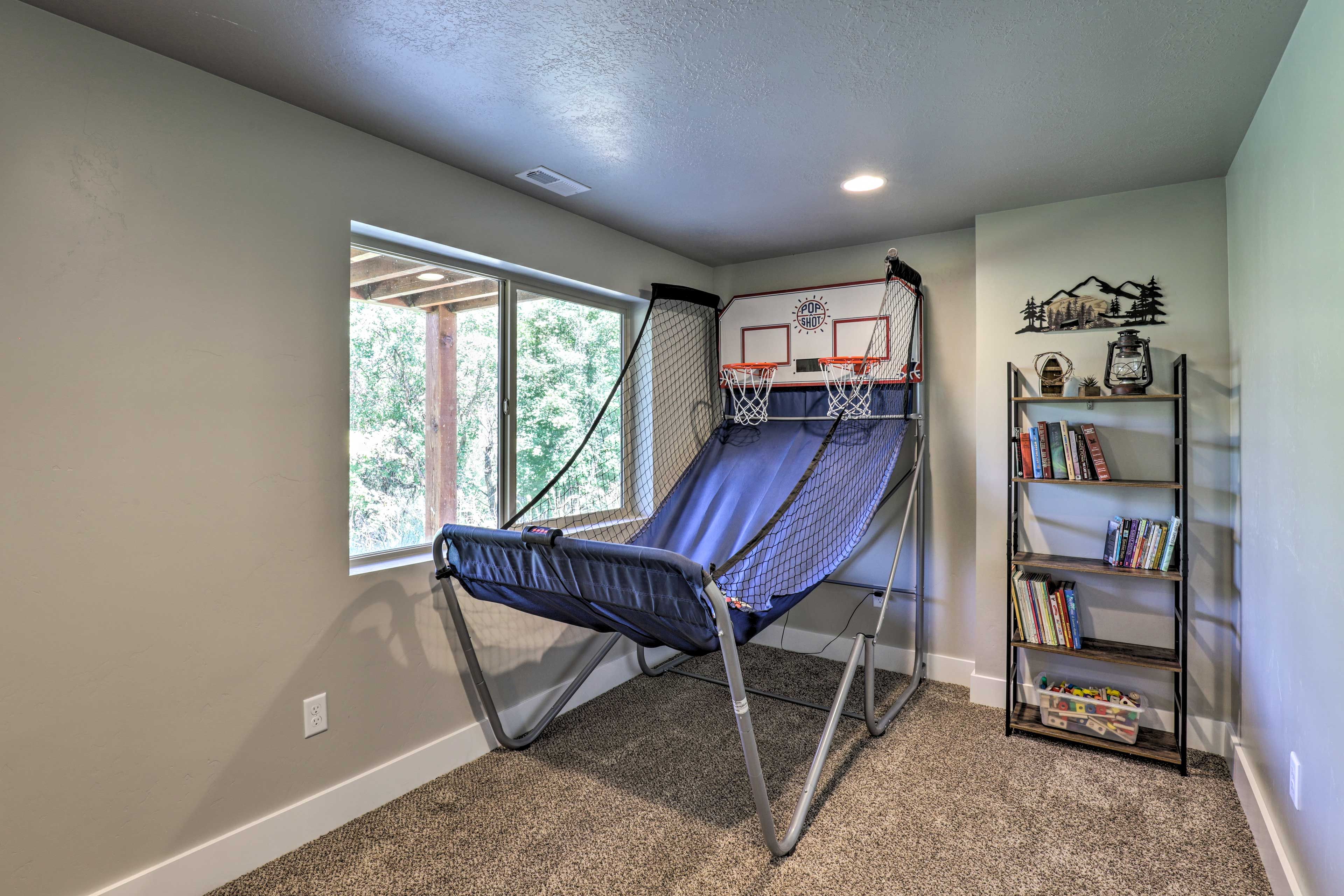 Game Room | Basketball Game