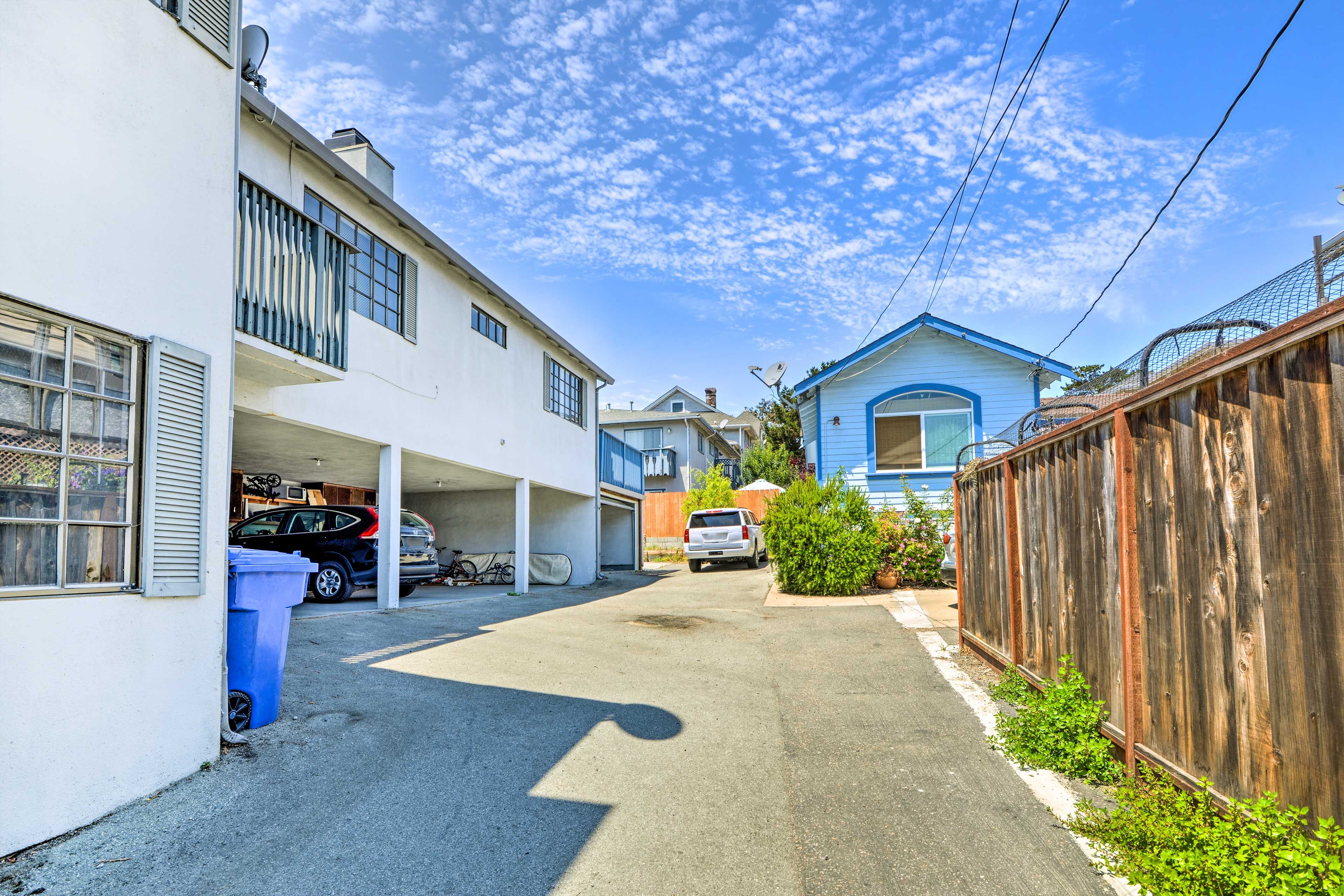Parking | Designated Carport (1 Vehicle) | Street Parking (1 Vehicle)