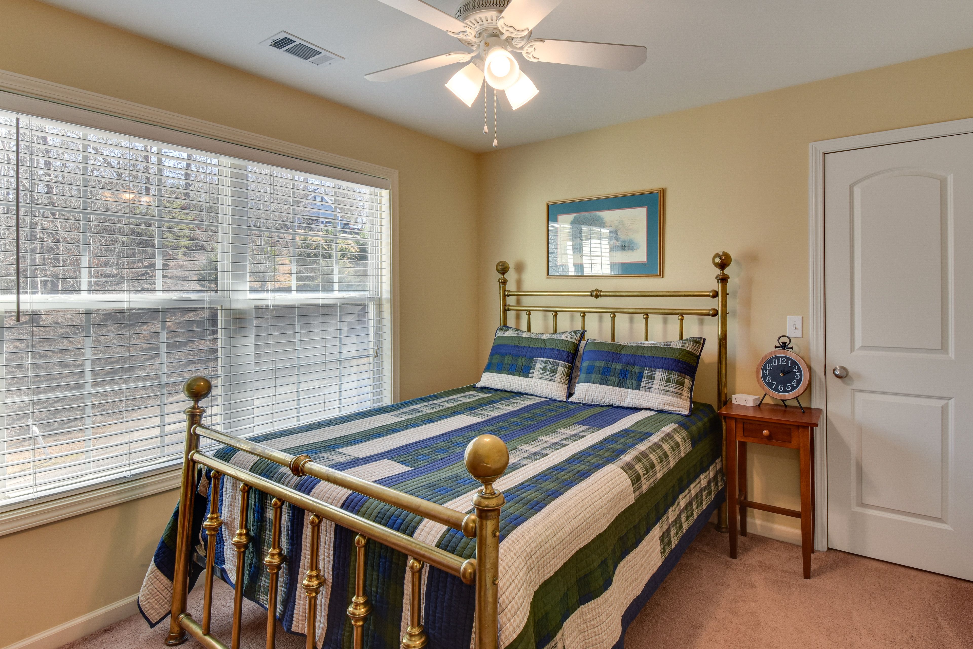 Bedroom 3 | 2nd Floor | Queen Bed