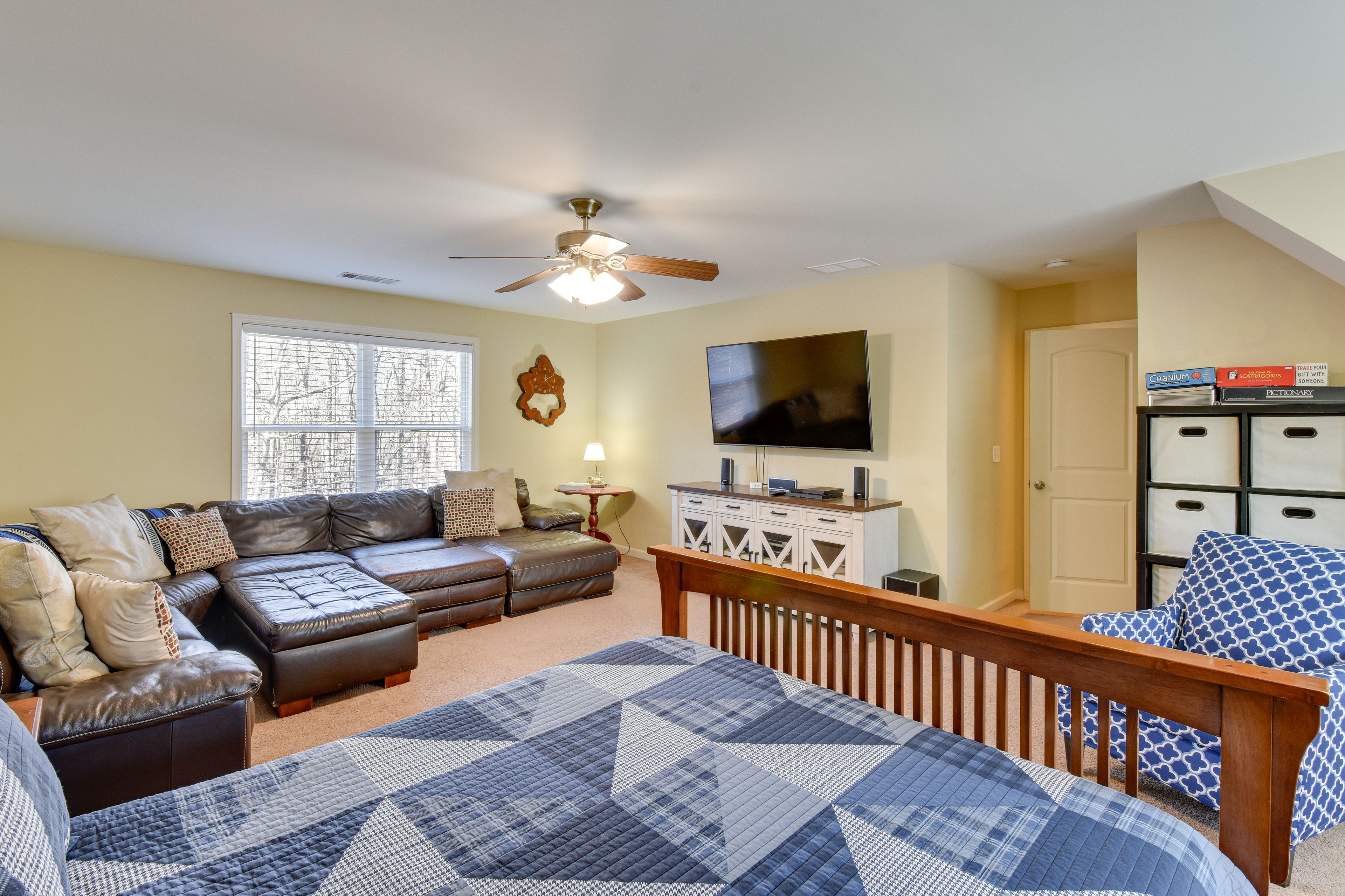 TV Room | 2nd Floor | Smart TV | Twin Daybed w/ Twin Trundle | Full Bed