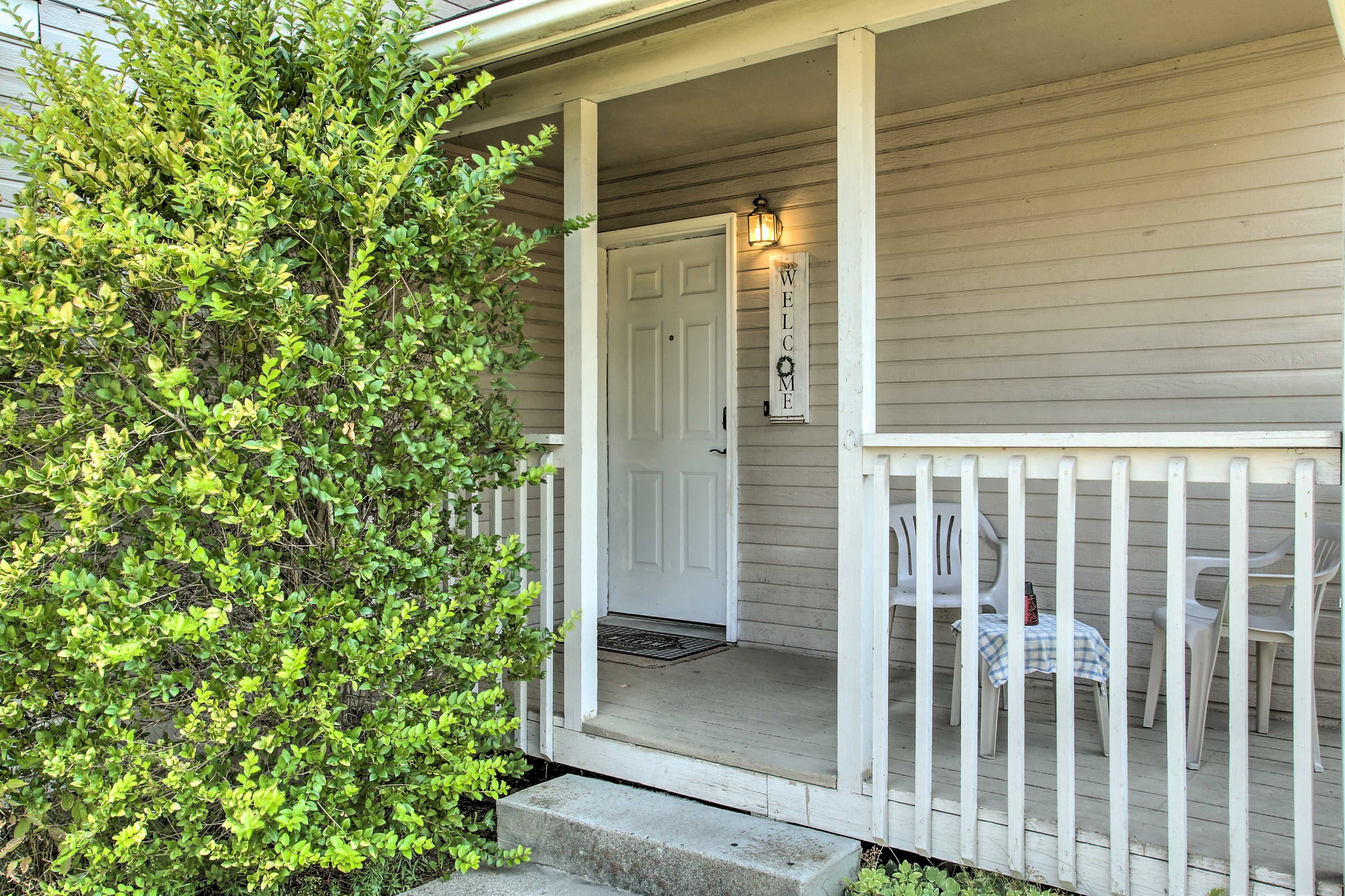 Duplex Exterior | 2 Stairs to Access Unit