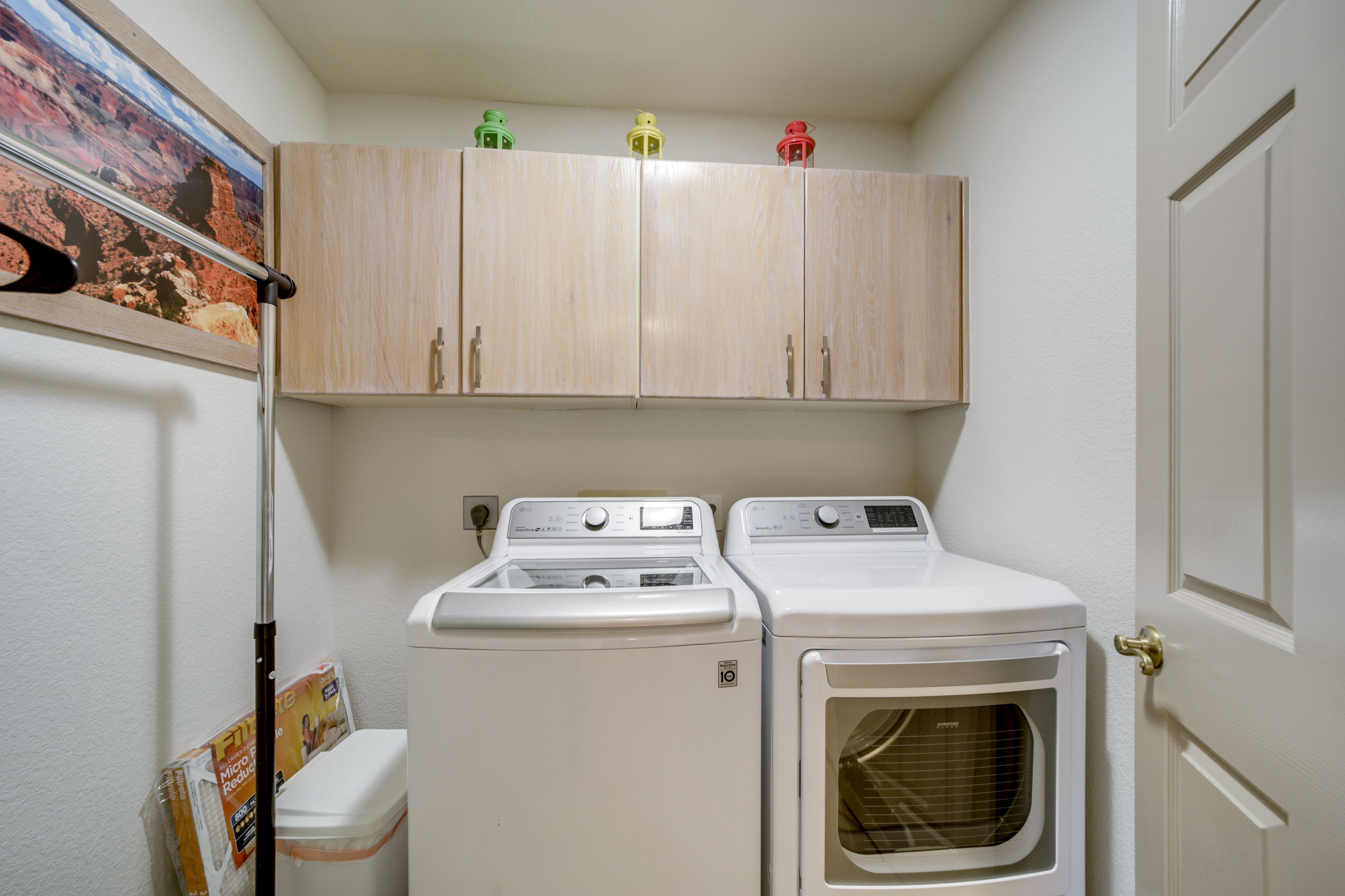 Laundry Room | Washer & Dryer