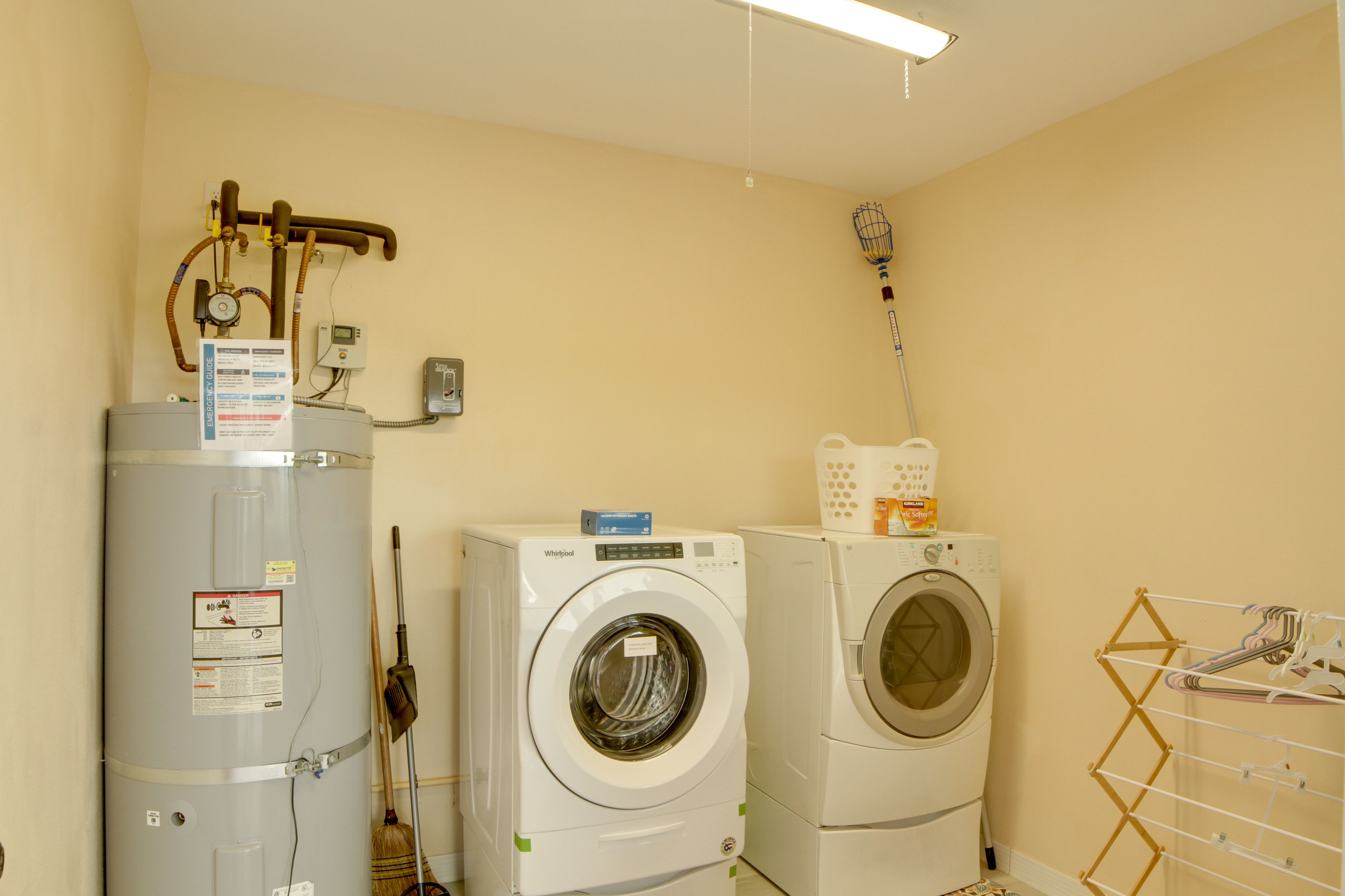 Washer/Dryer | Laundry Detergent Provided