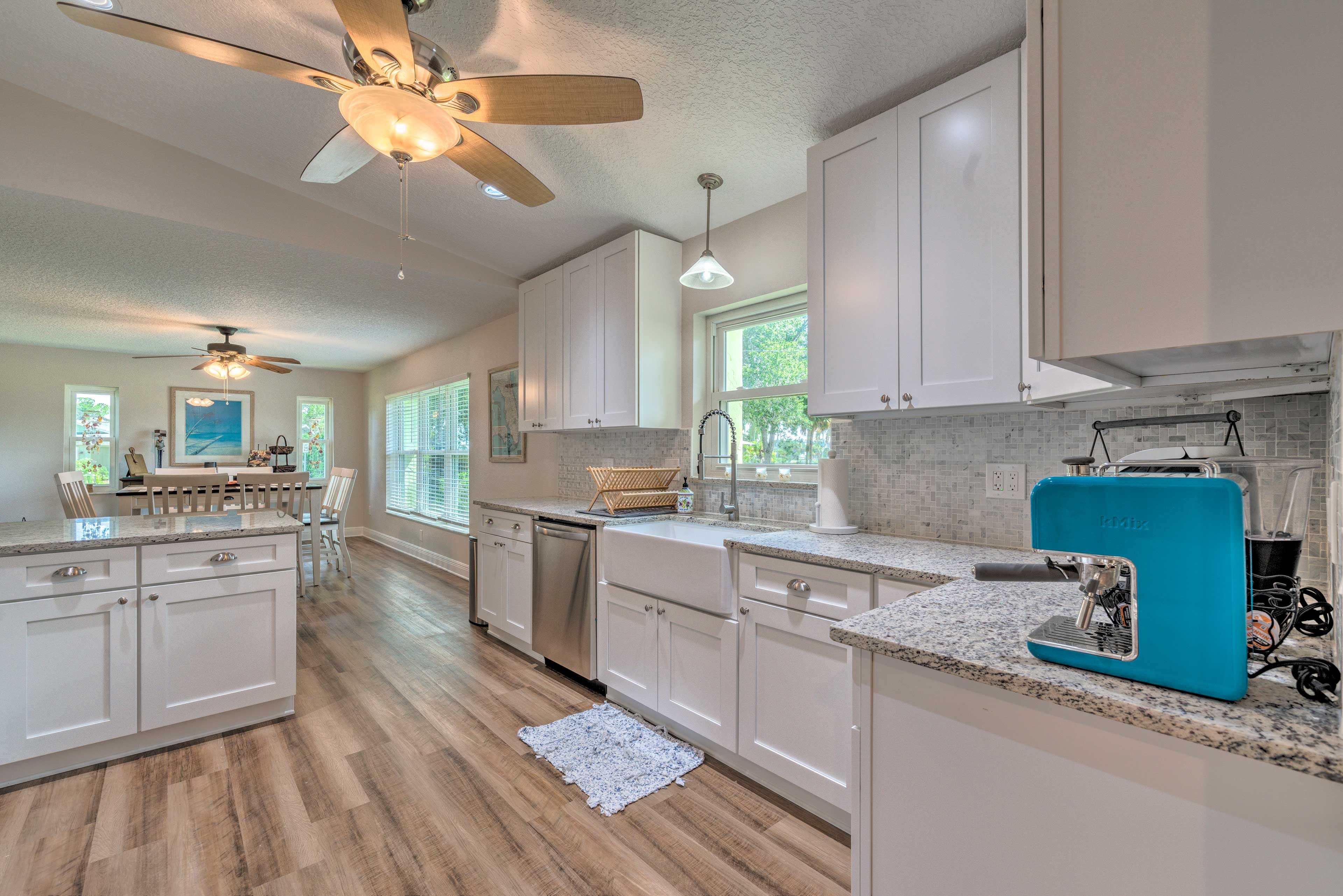 Kitchen | Breakfast Bar w/ Seating