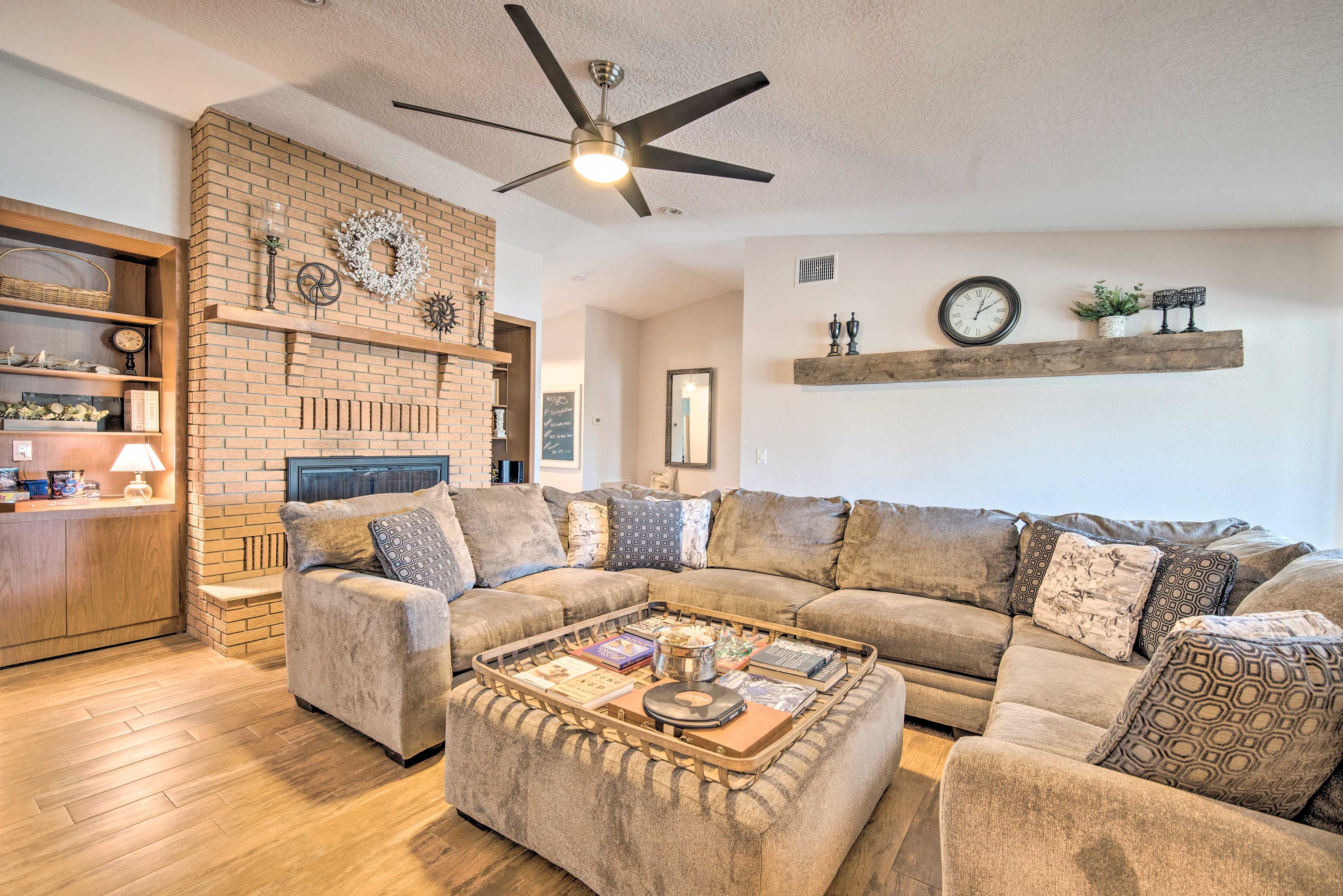 Living Room | Sleeper Sofa