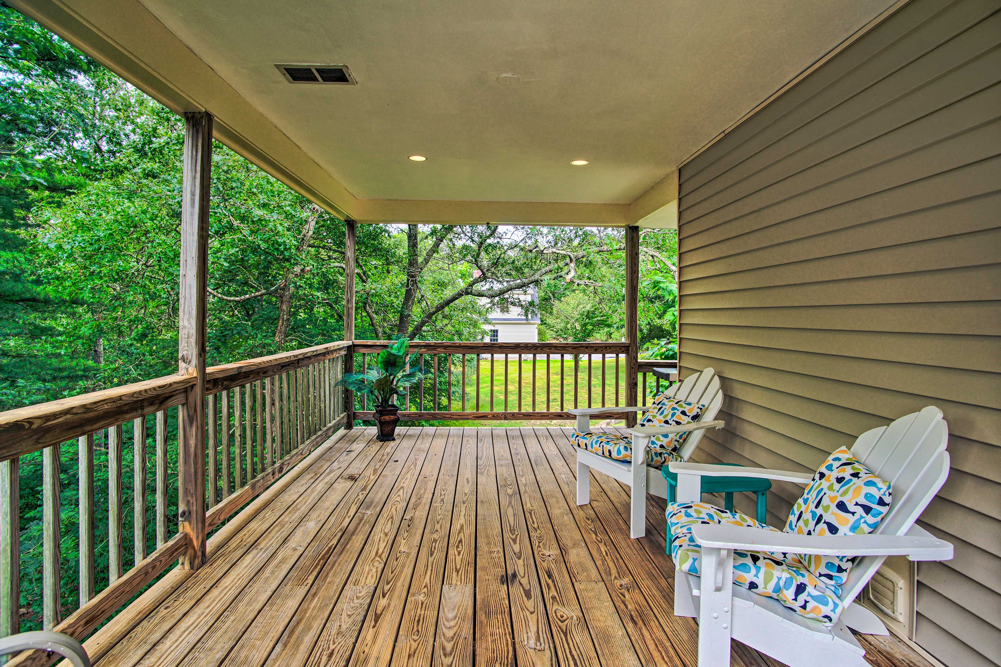 Furnished Deck