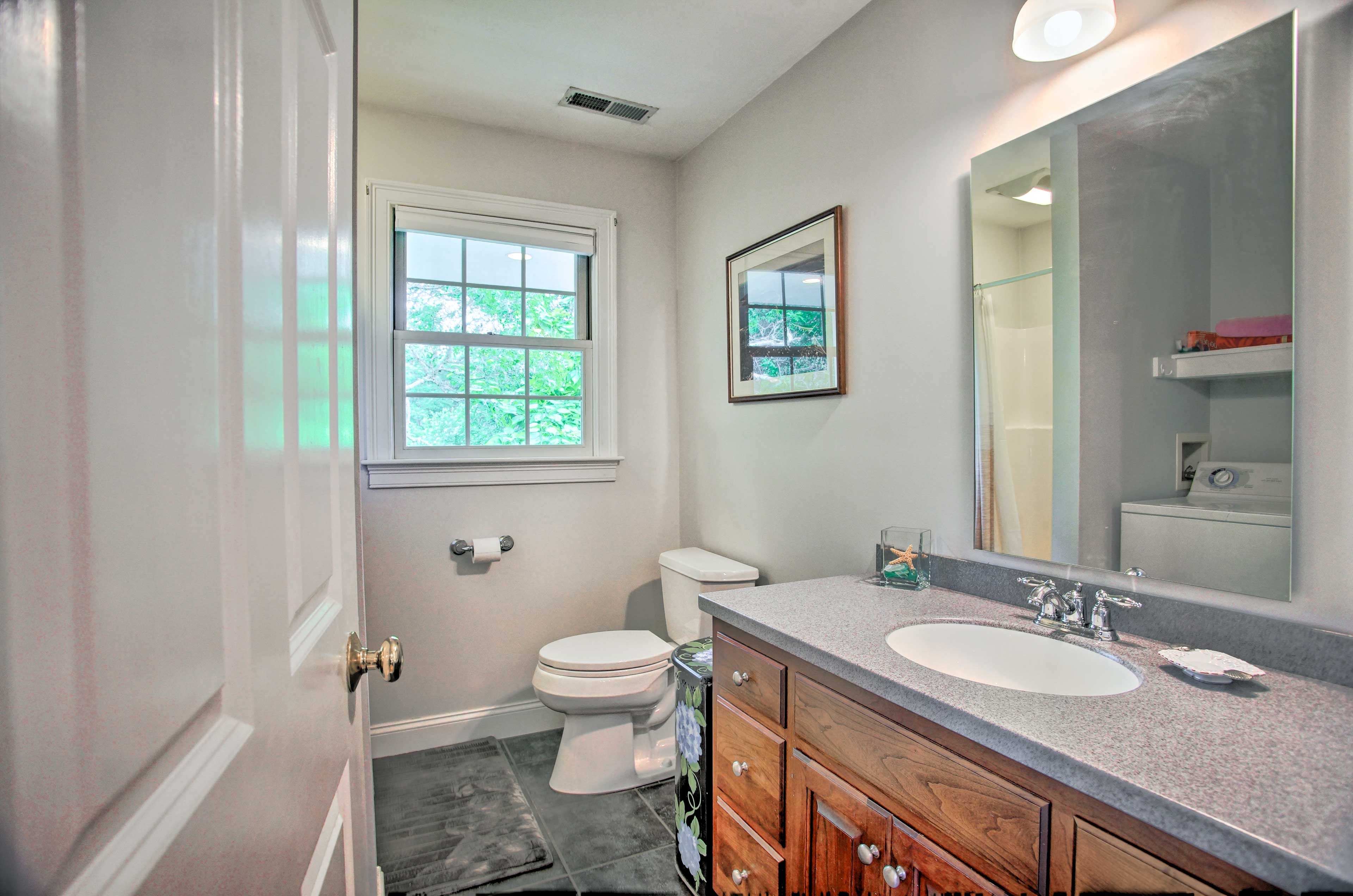 Full Bathroom