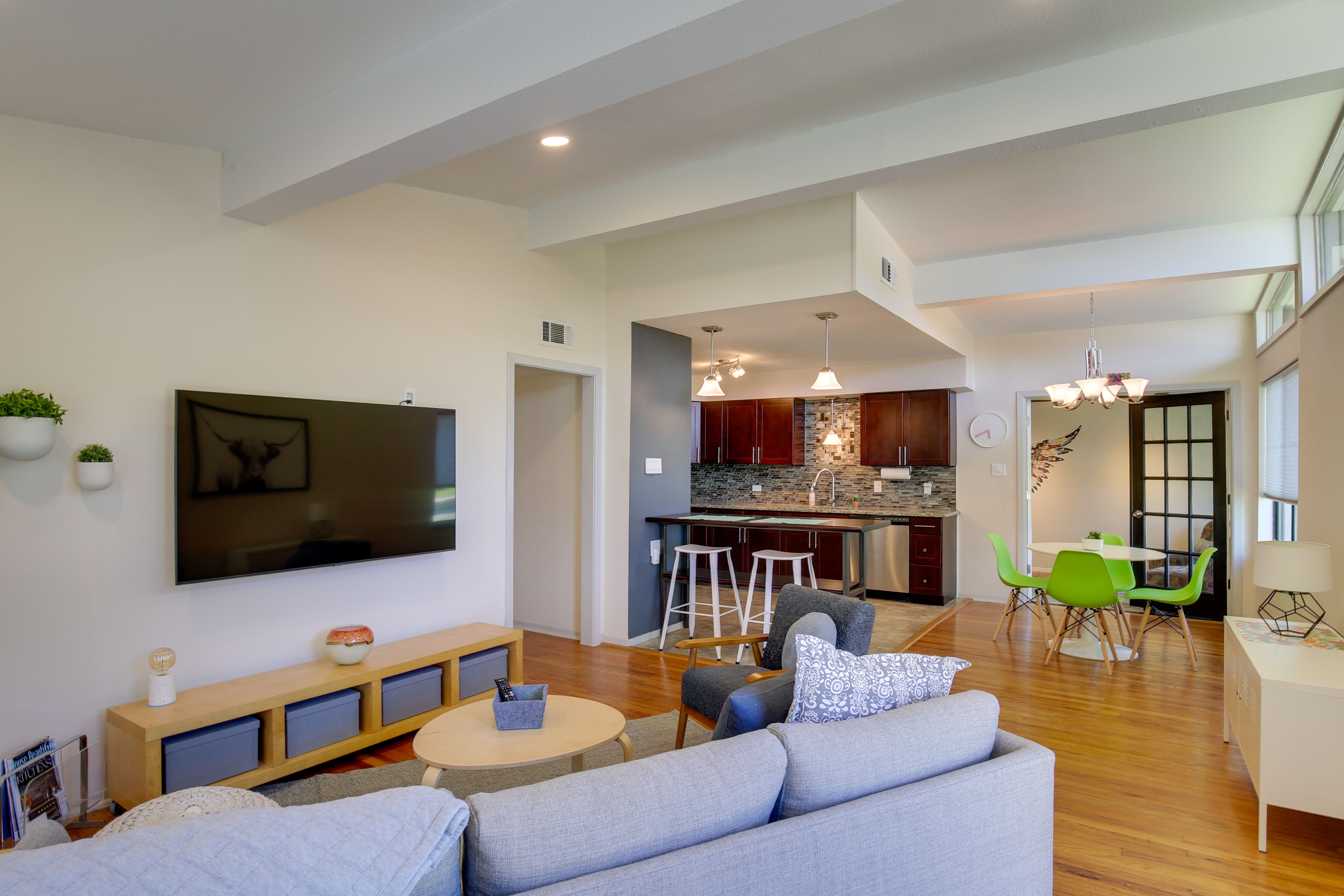 San Antonio Vacation Rental | 3BR | 2BA | 1 Small Step to Enter | 1,500 Sq Ft